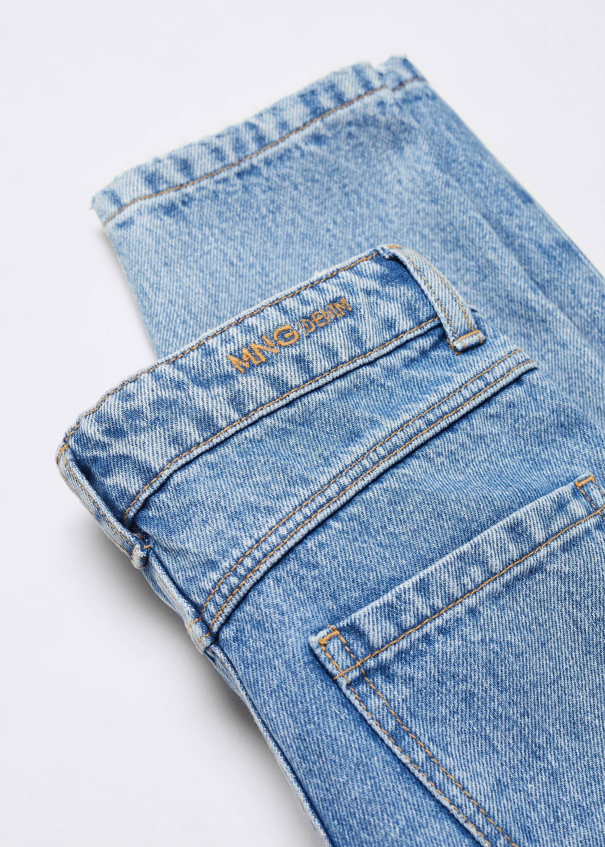 Cotton mom-fit jeans - Details of the article 8