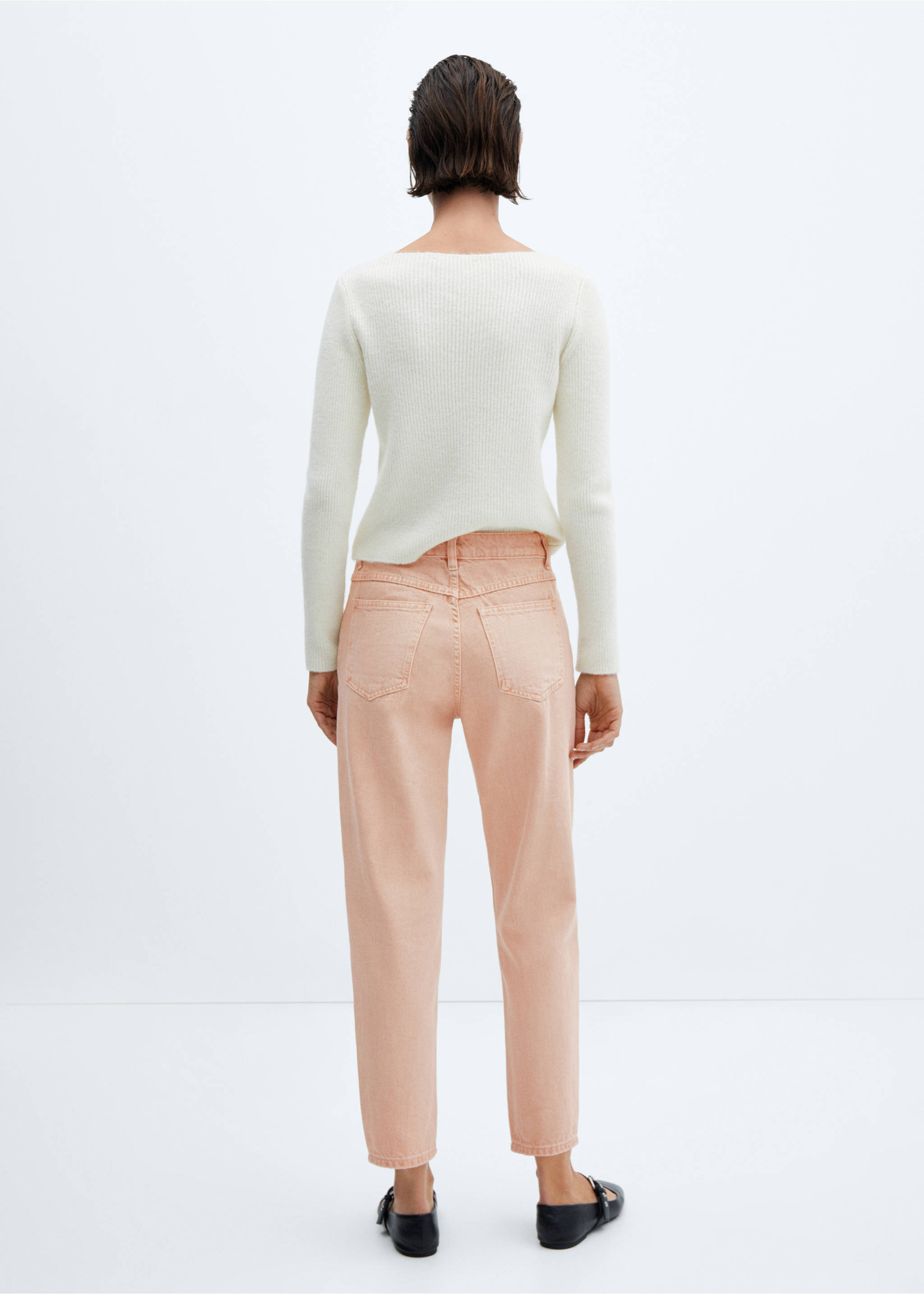 Mom-Jeans mit hohem Bund Mom2000 - Rückseite des Artikels, Pastellrosa. Ref: 57003802-00.