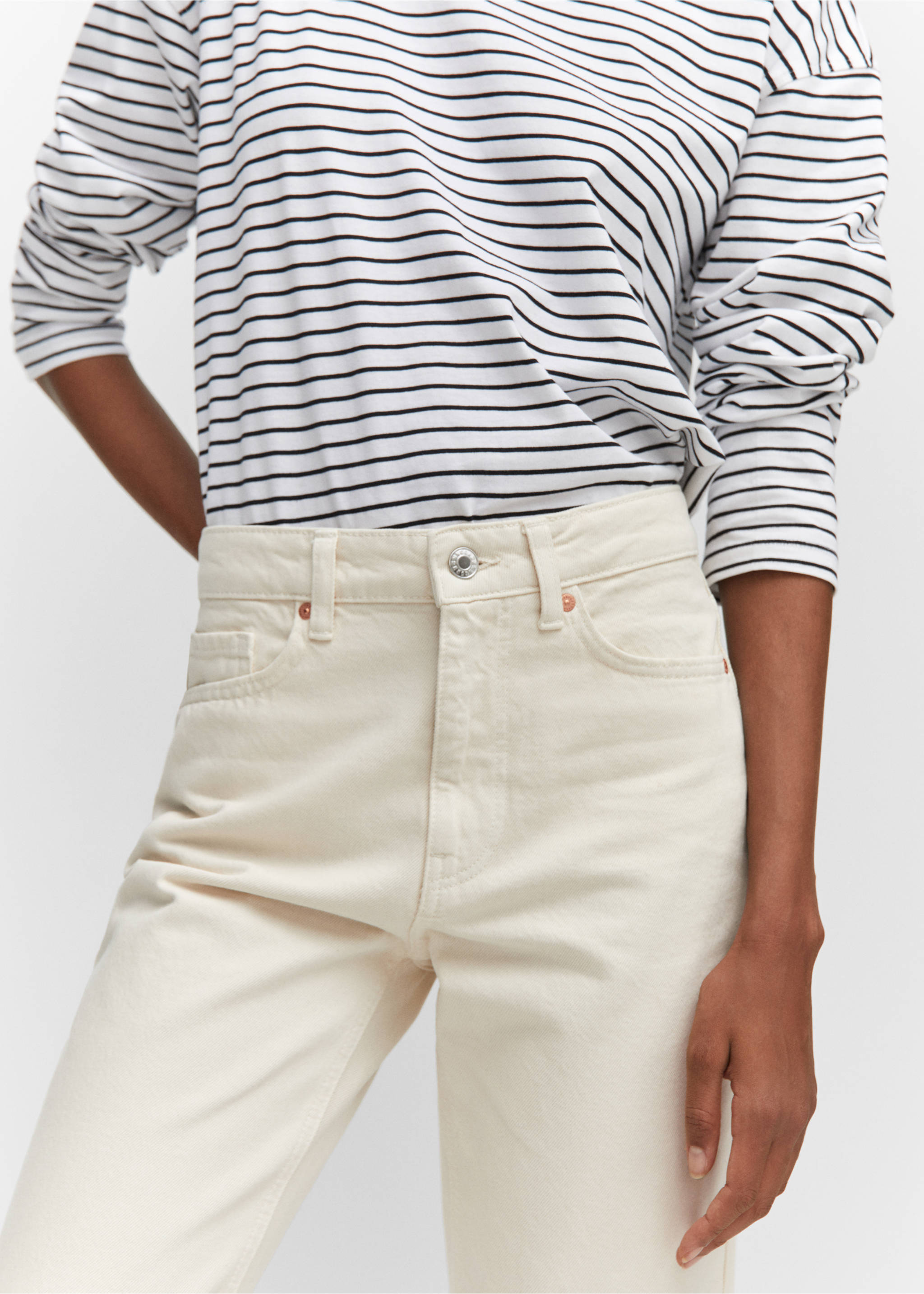 Straight-fit cropped jeans - Details of the article 2, Ecru. Ref: 57003805-00.