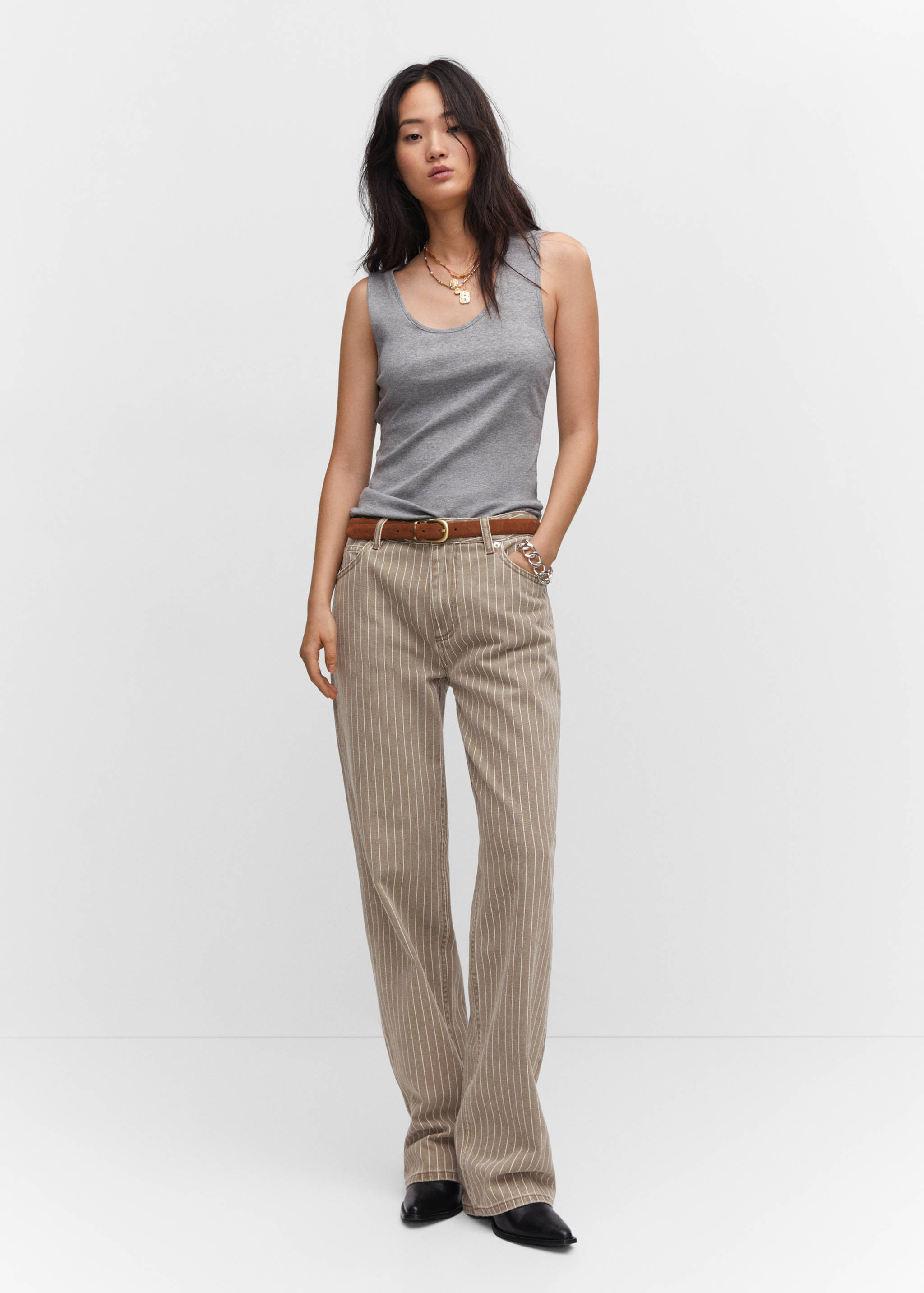 Wide leg pinstriped jeans - General plane