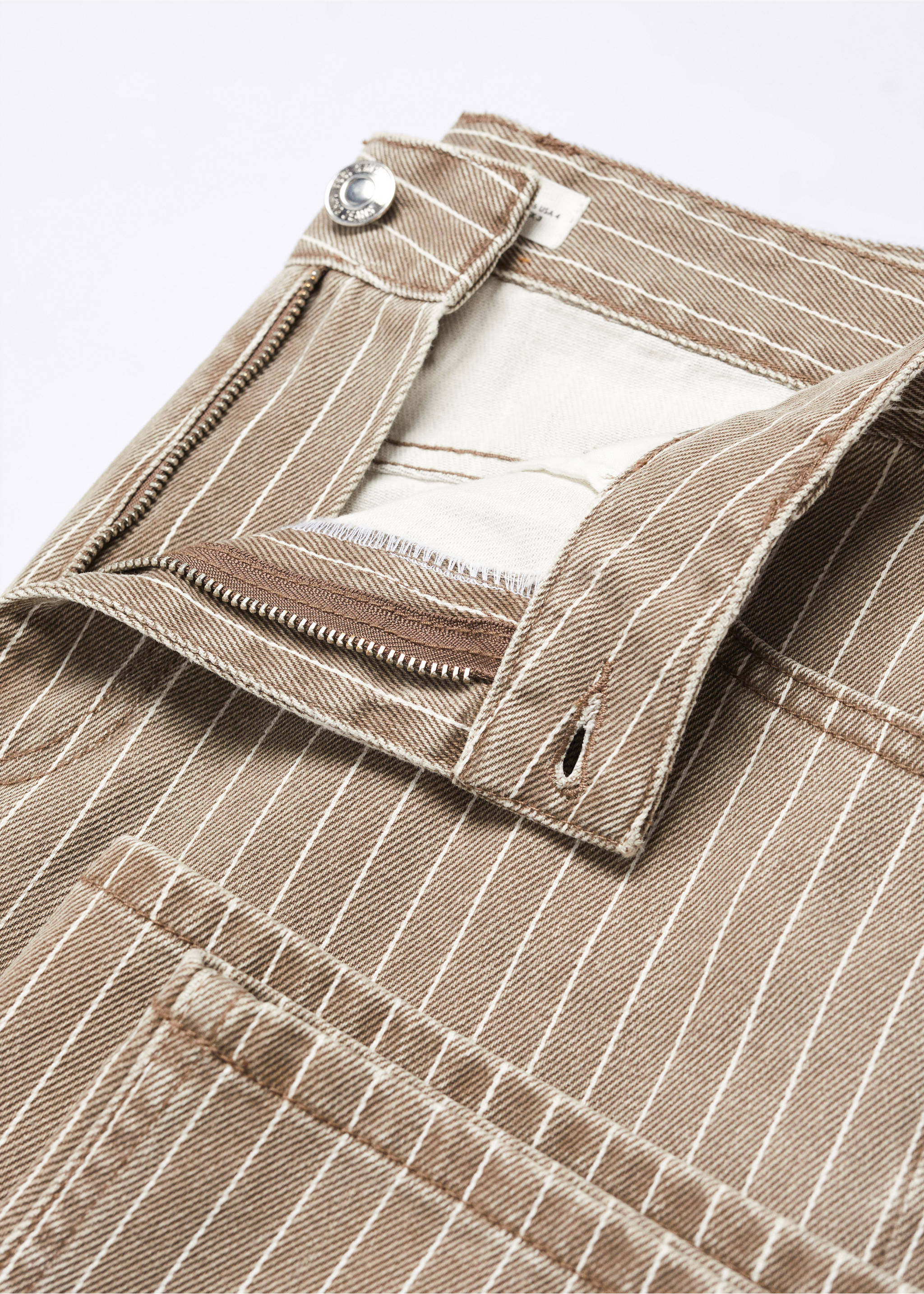 Wide leg pinstriped jeans - Details of the article 8, Medium Brown. Ref: 57003809-00.
