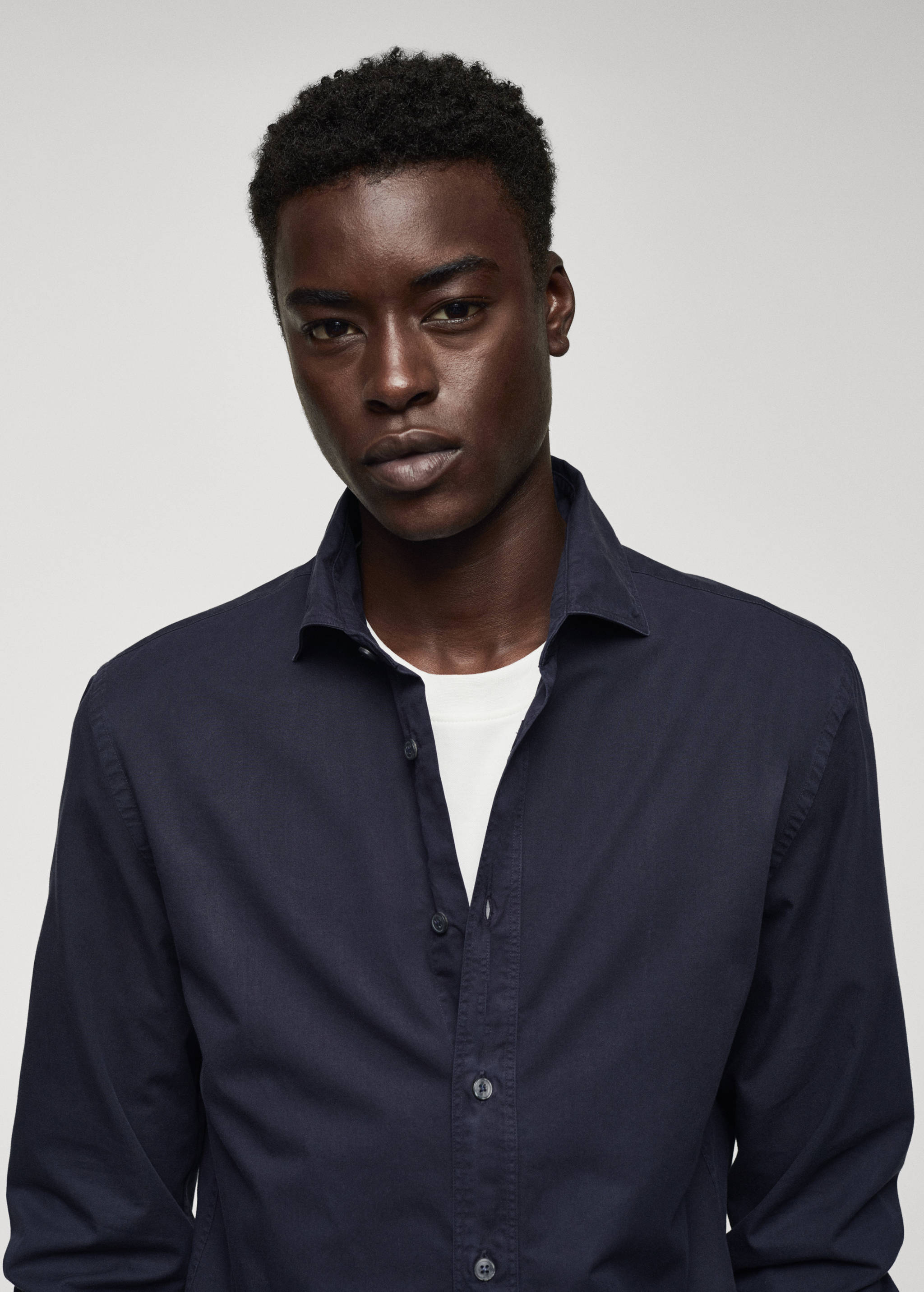 Slim Fit-Hemd aus 100 % Baumwolle - Detail des Artikels 1