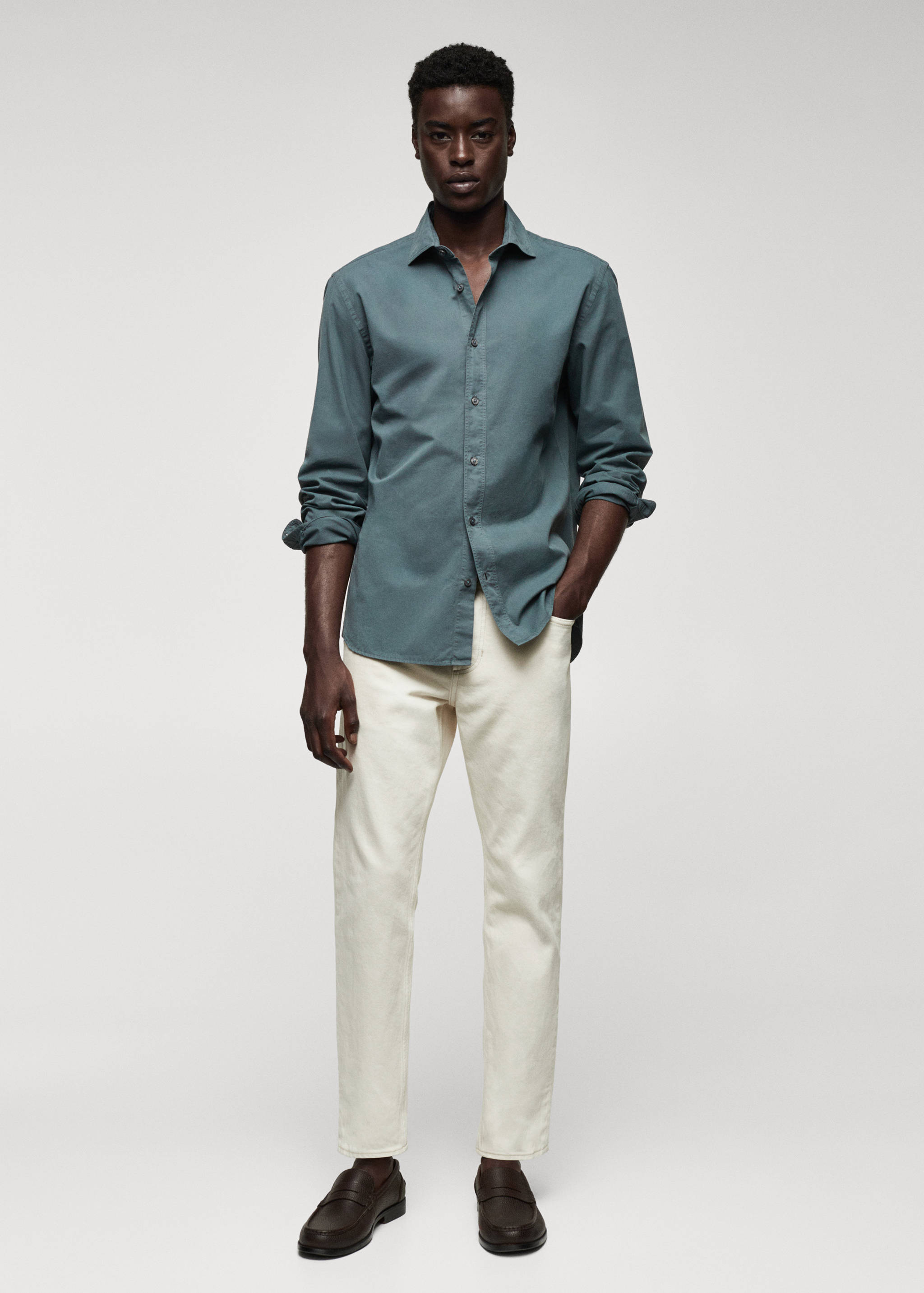 Slim Fit-Hemd aus 100 % Baumwolle - Allgemeine Ansicht