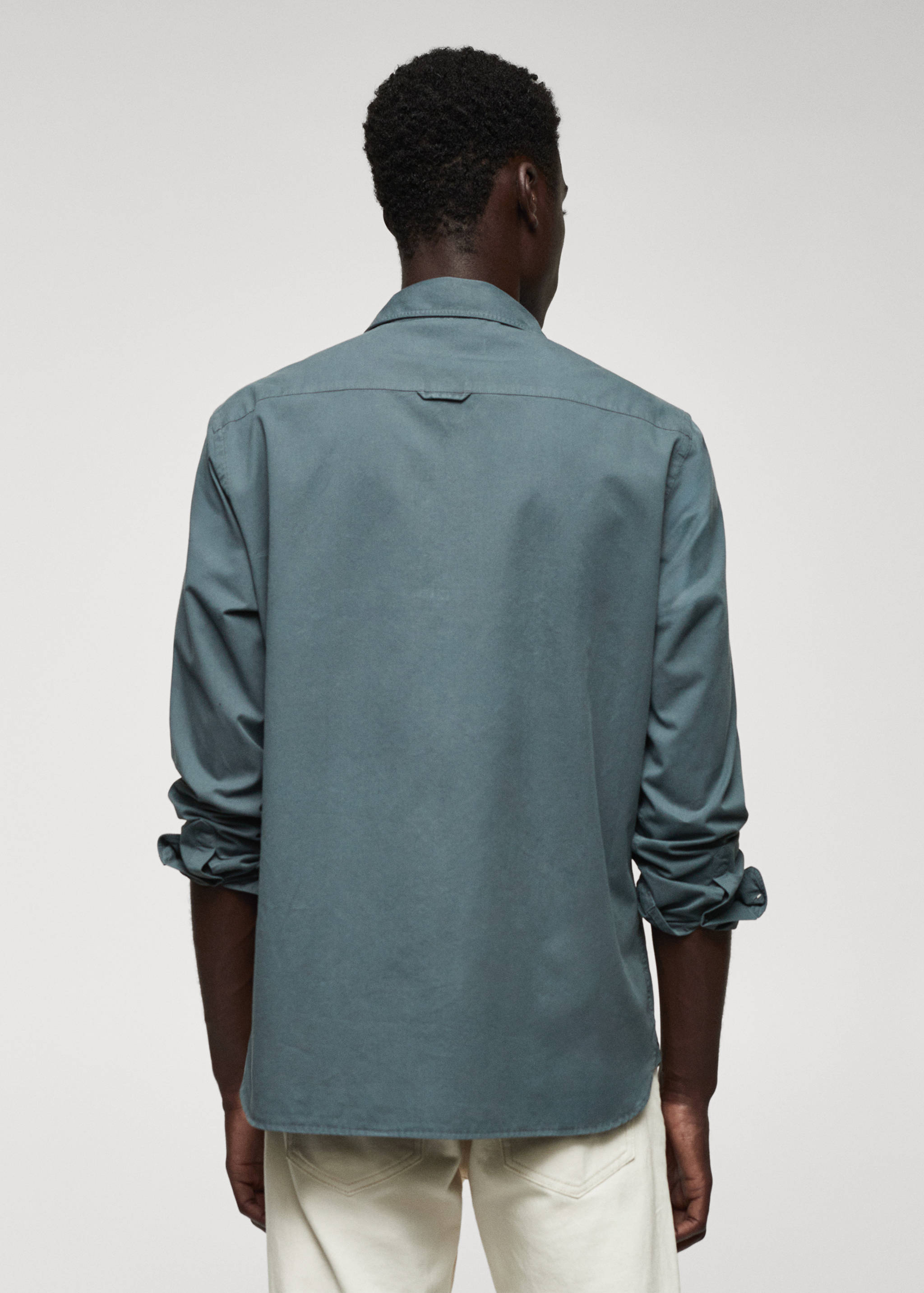 Slim Fit-Hemd aus 100 % Baumwolle - Rückseite des Artikels