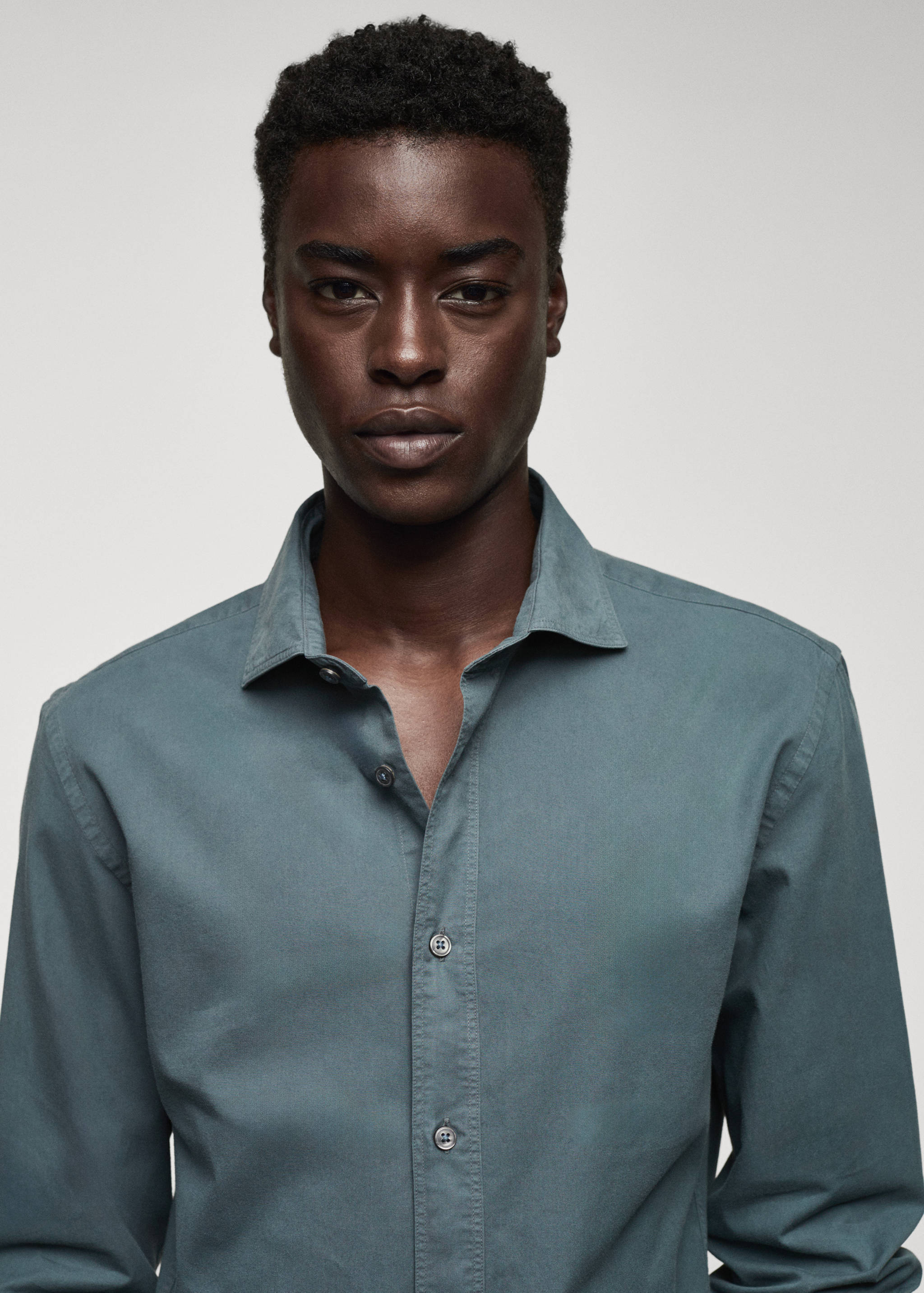 Slim Fit-Hemd aus 100 % Baumwolle - Detail des Artikels 1