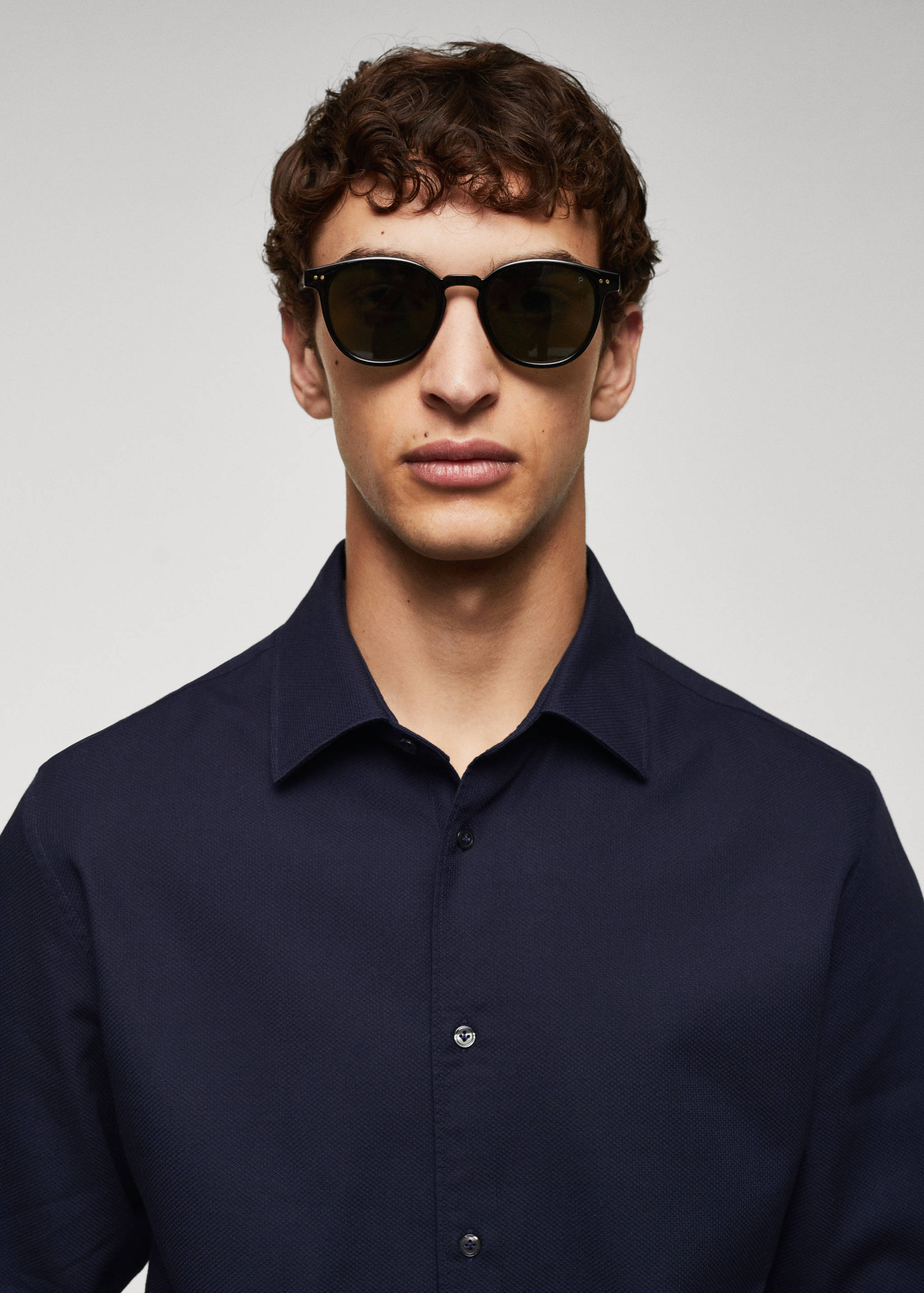Slim-fit cotton structured shirt - Details of the article 1