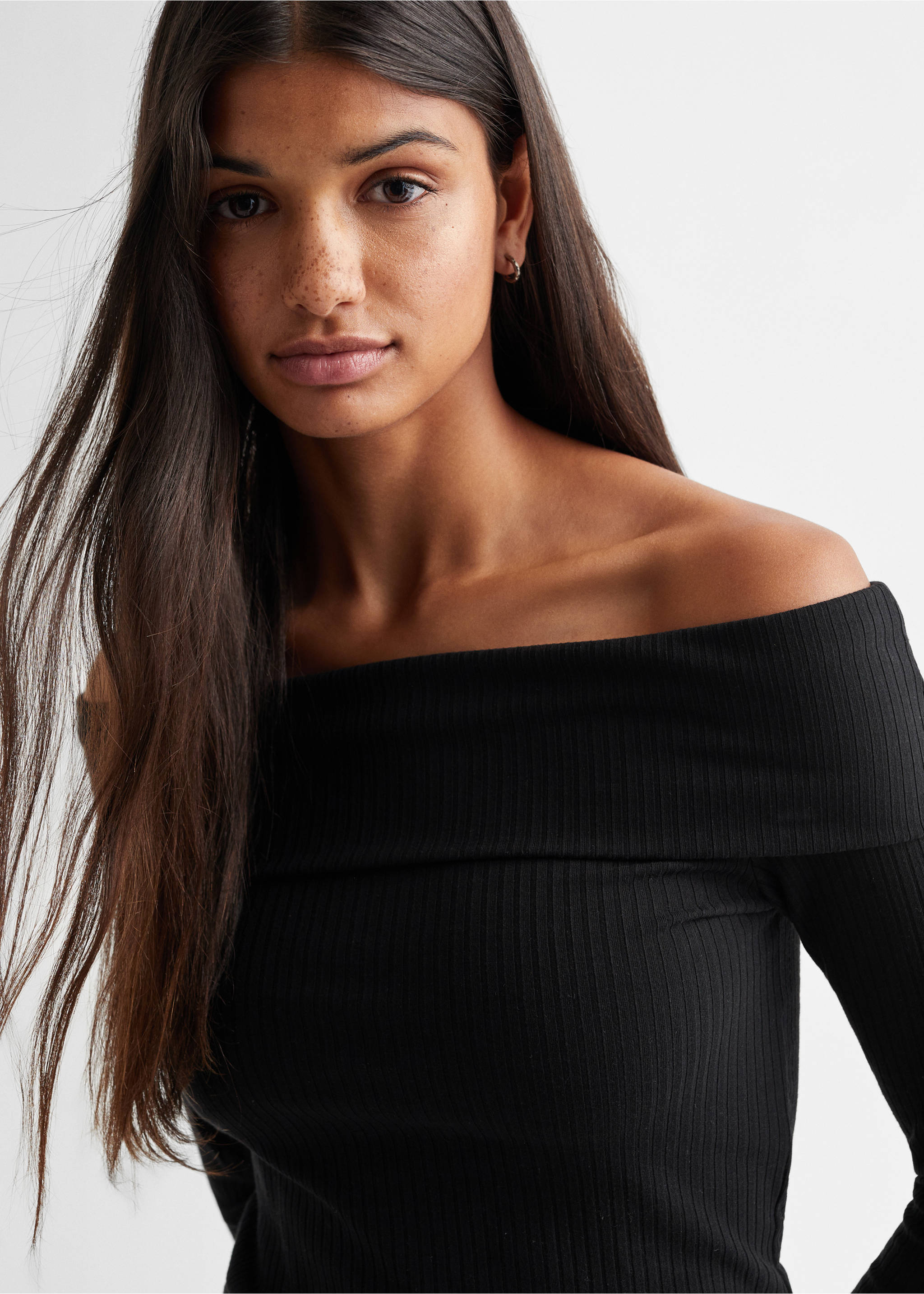 T-shirt épaules dénudées rayures - Détail de l'article 1, Noir. Ref: 57004031-00.