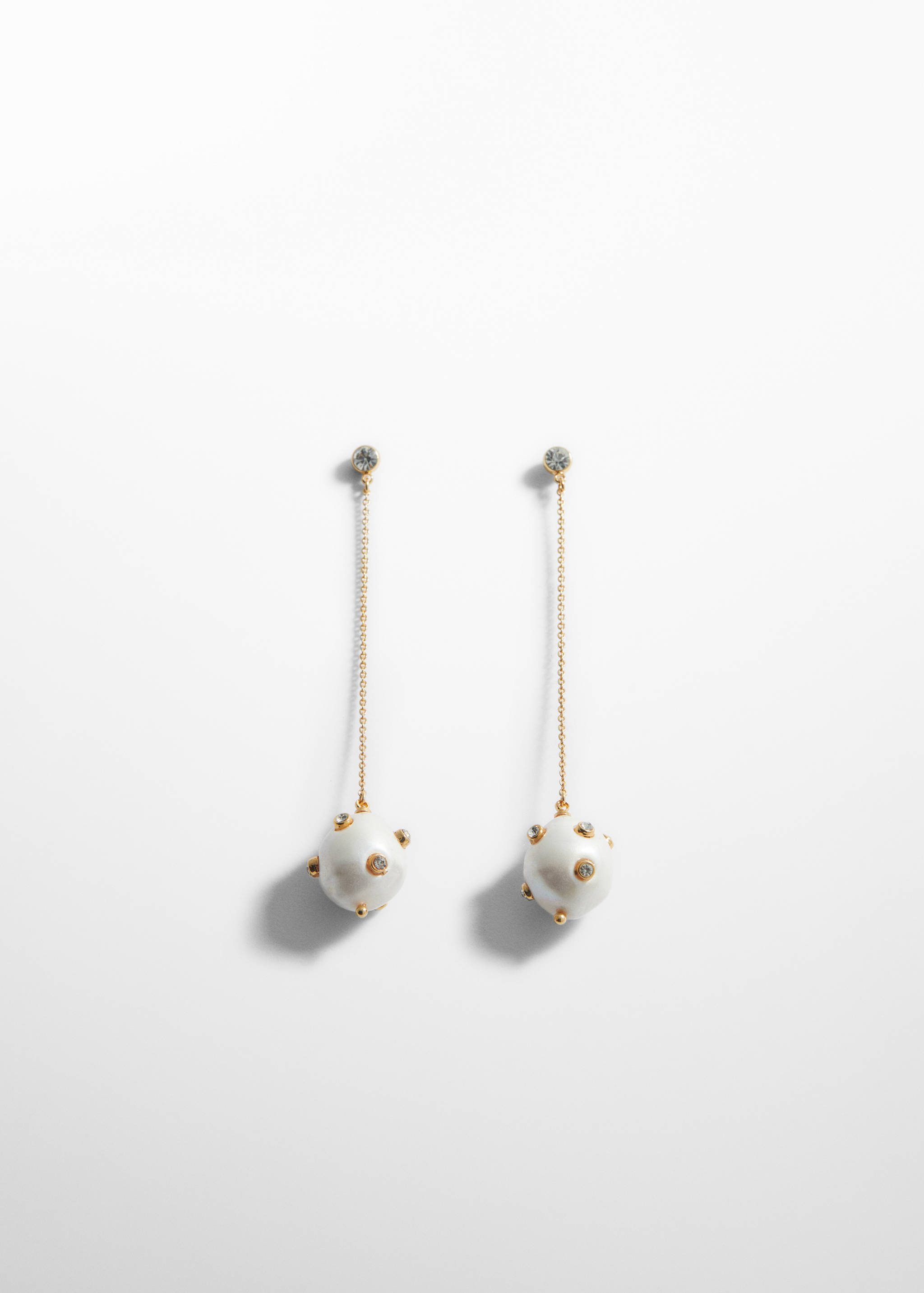 Pearl thread earrings - Article without model