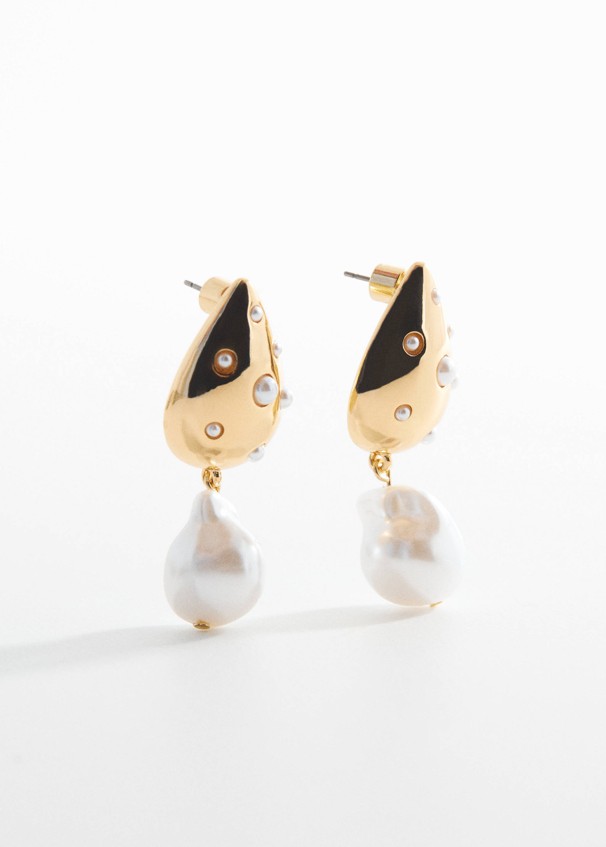 Boucles d’oreilles combinées perle - Plan moyen