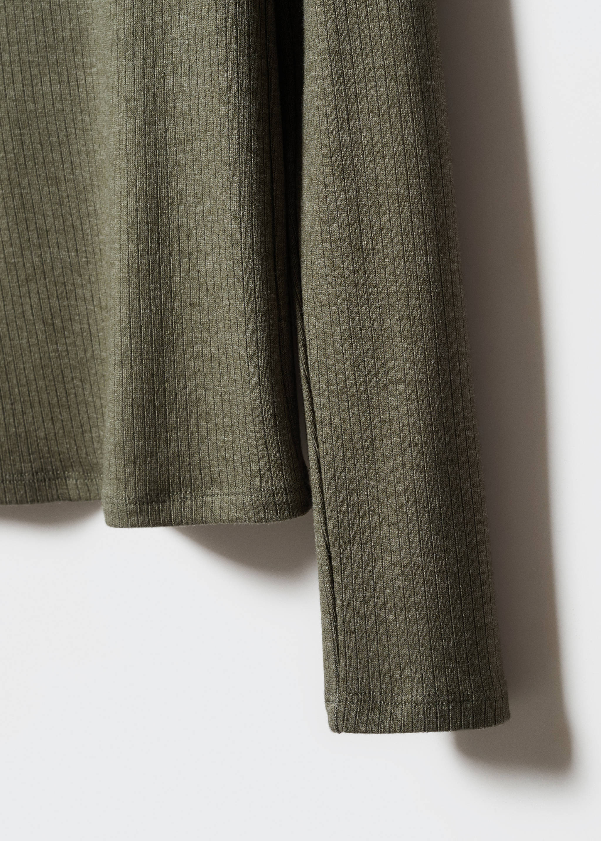 Boat neck t-shirt - Details of the article 8