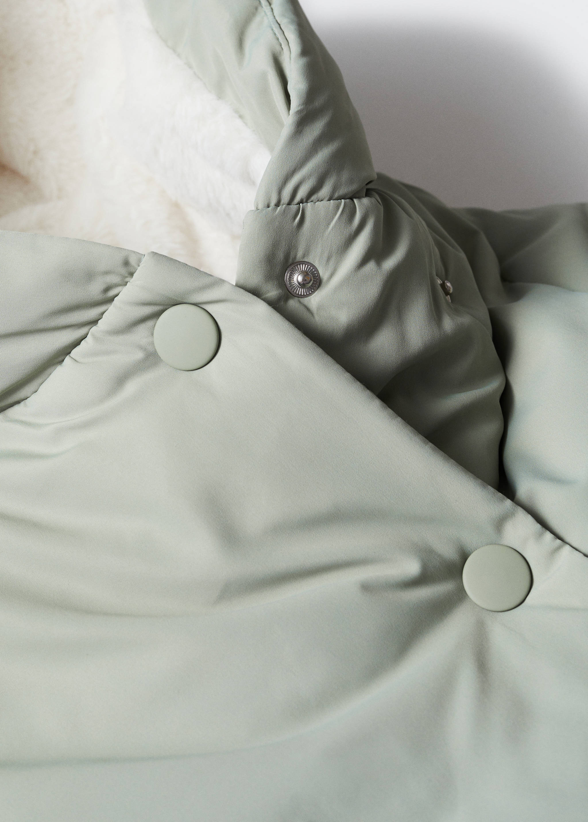 Fur-effect quilted coat - Details of the article 8