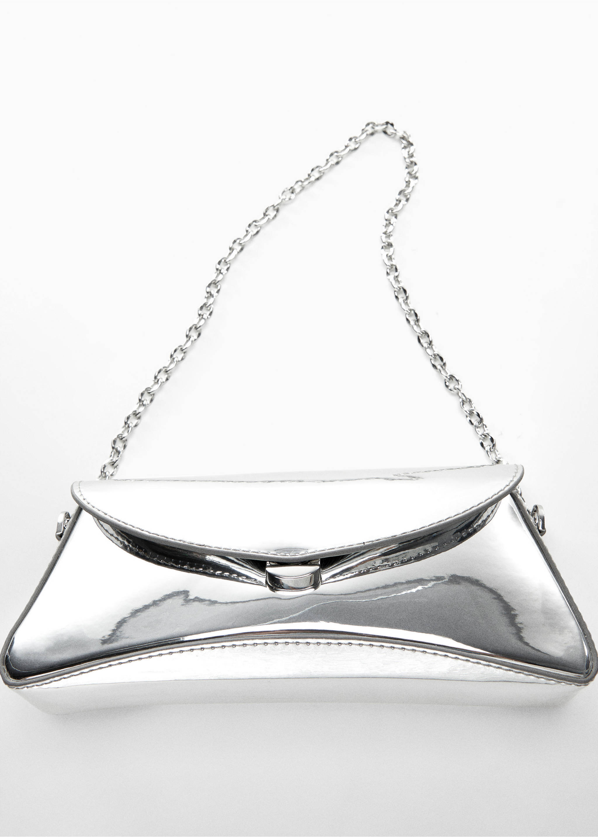 Patent leather chain handbag - Details of the article 5, Silver. Ref: 57004780-00.