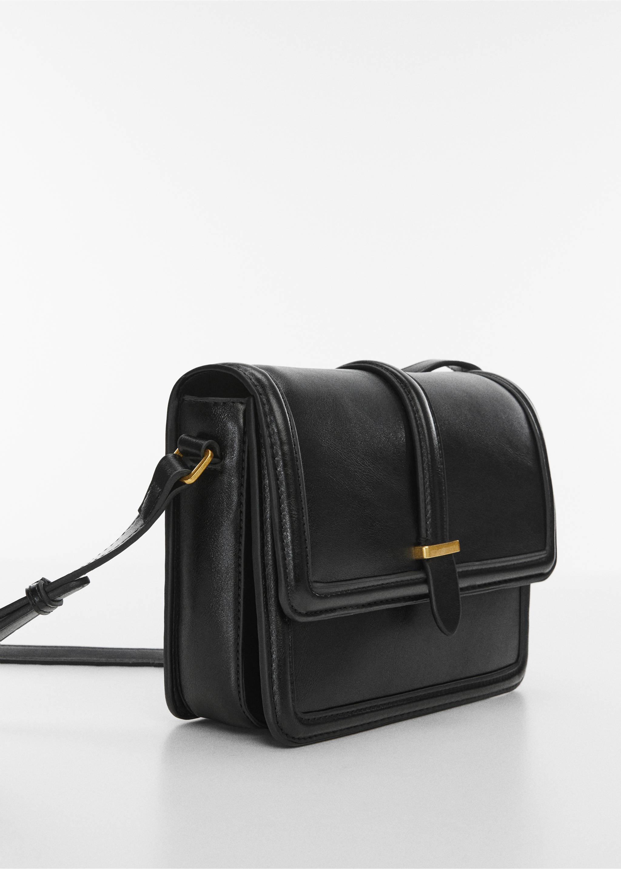 Crossbody bag with flap - Medium plane, Black. Ref: 57004783-00.