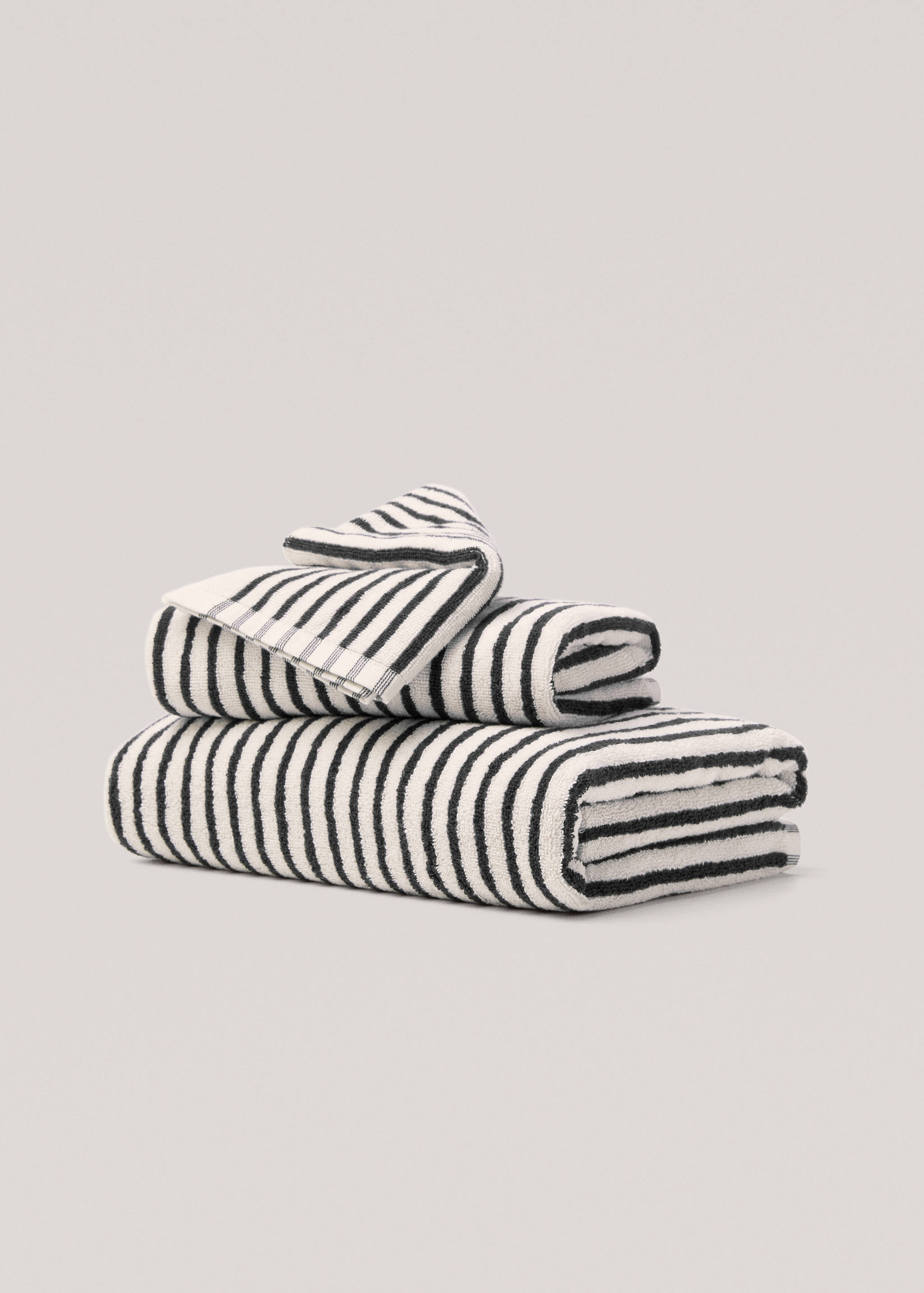 Striped bath towel 90x150cm - Article without model