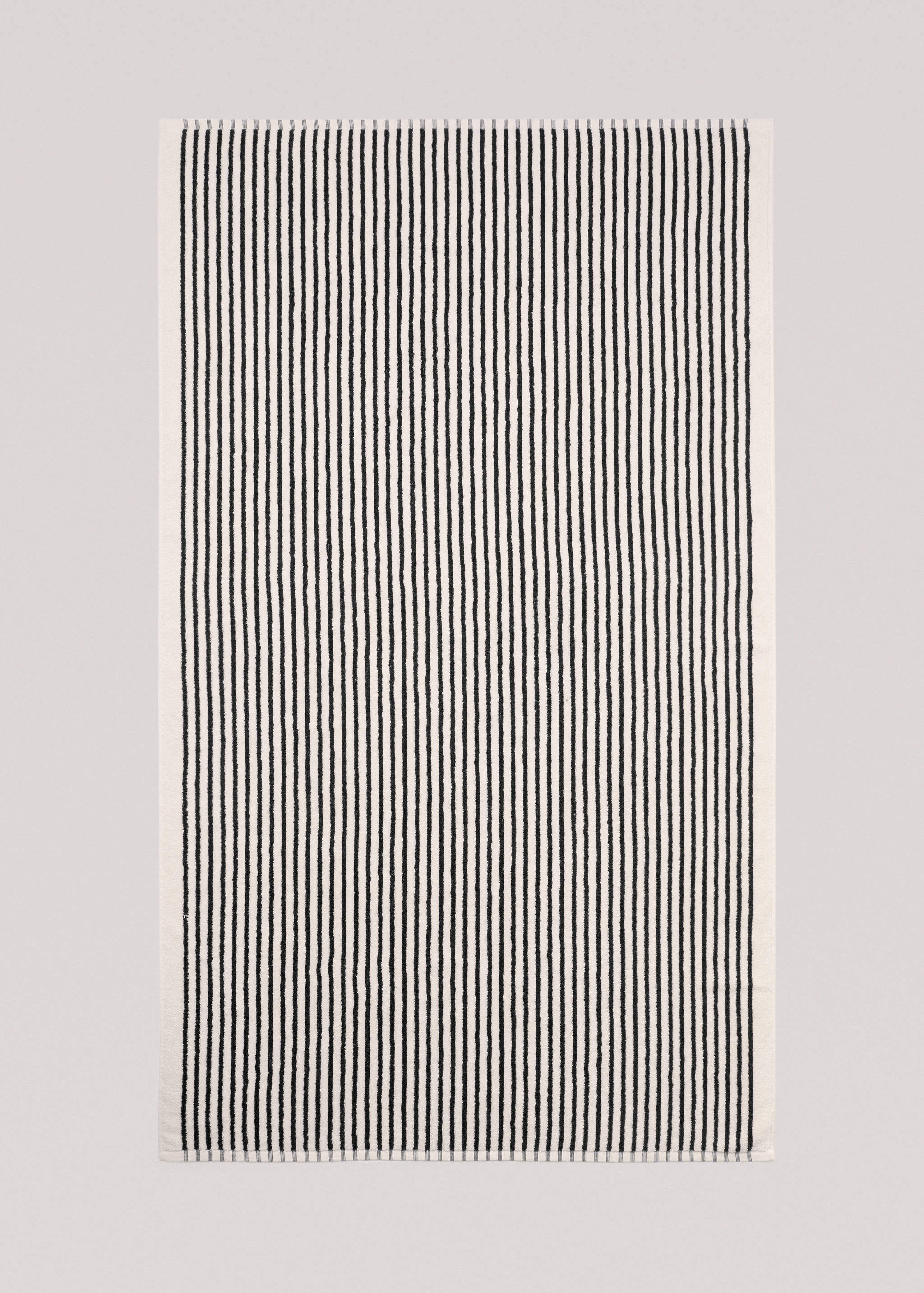 Striped bath towel 90x150cm - Details of the article 3