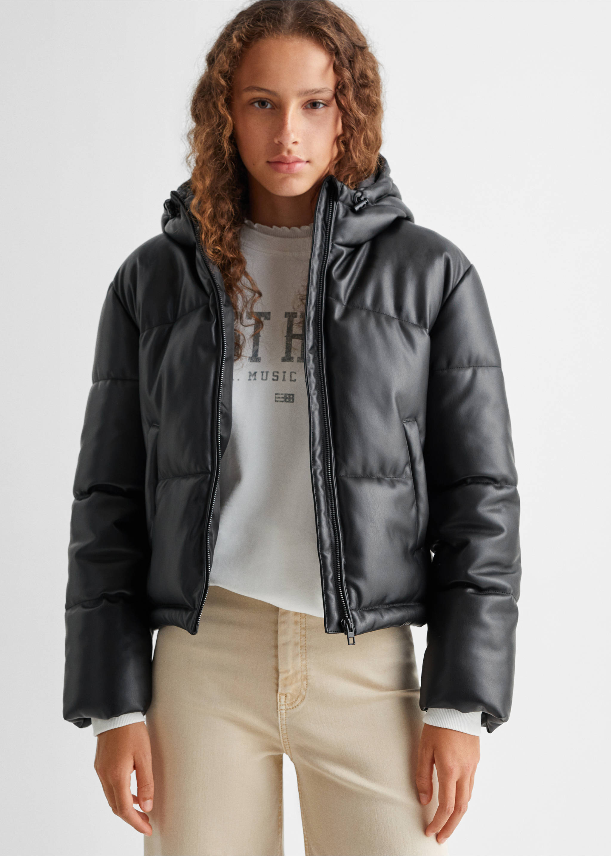 Anorak acolchado efecto piel - Plano medio, Negro. Ref: 57005143-00.