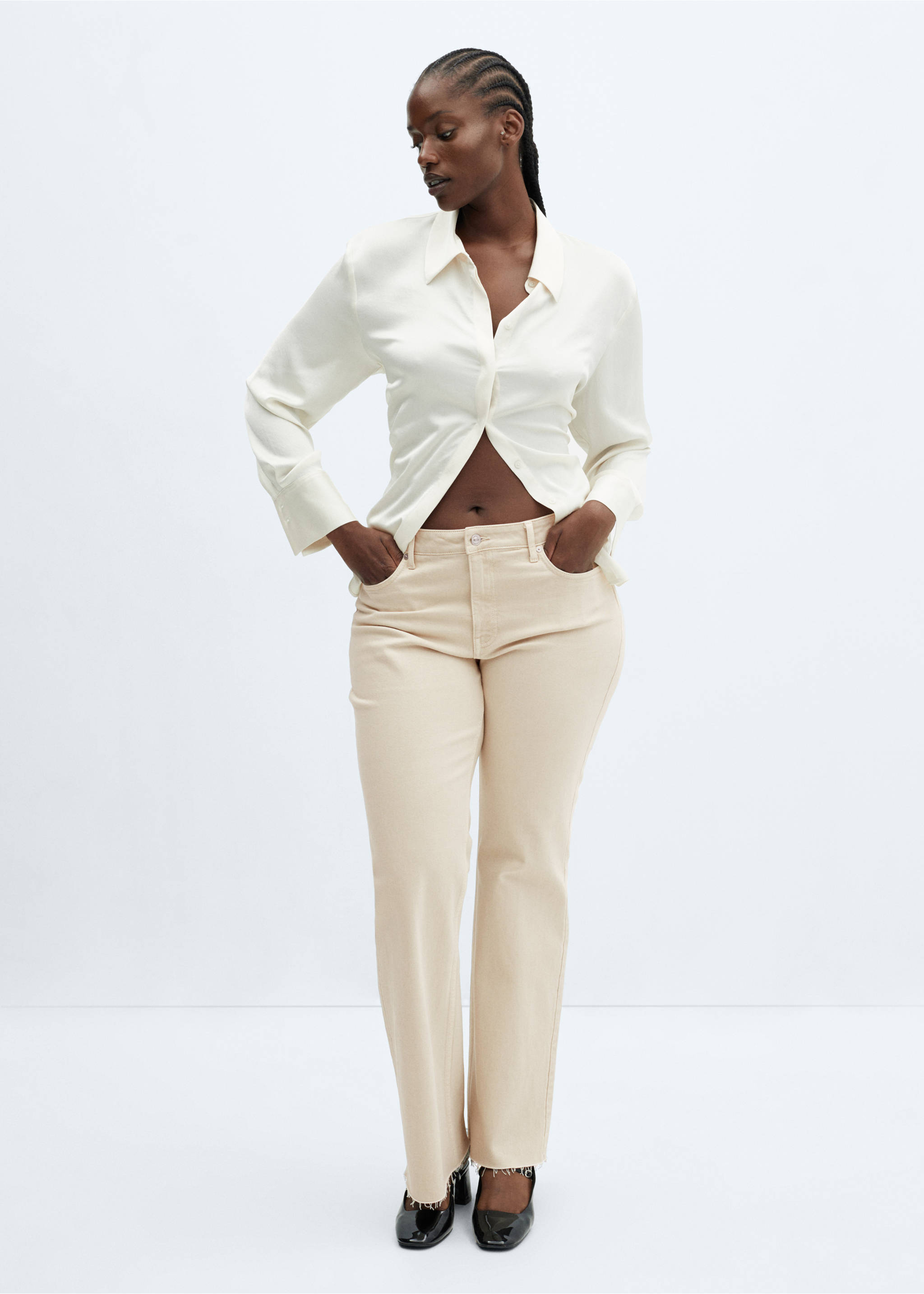 Medium-rise flared jeans - Details of the article 3, Ecru. Ref: 57005146-00.