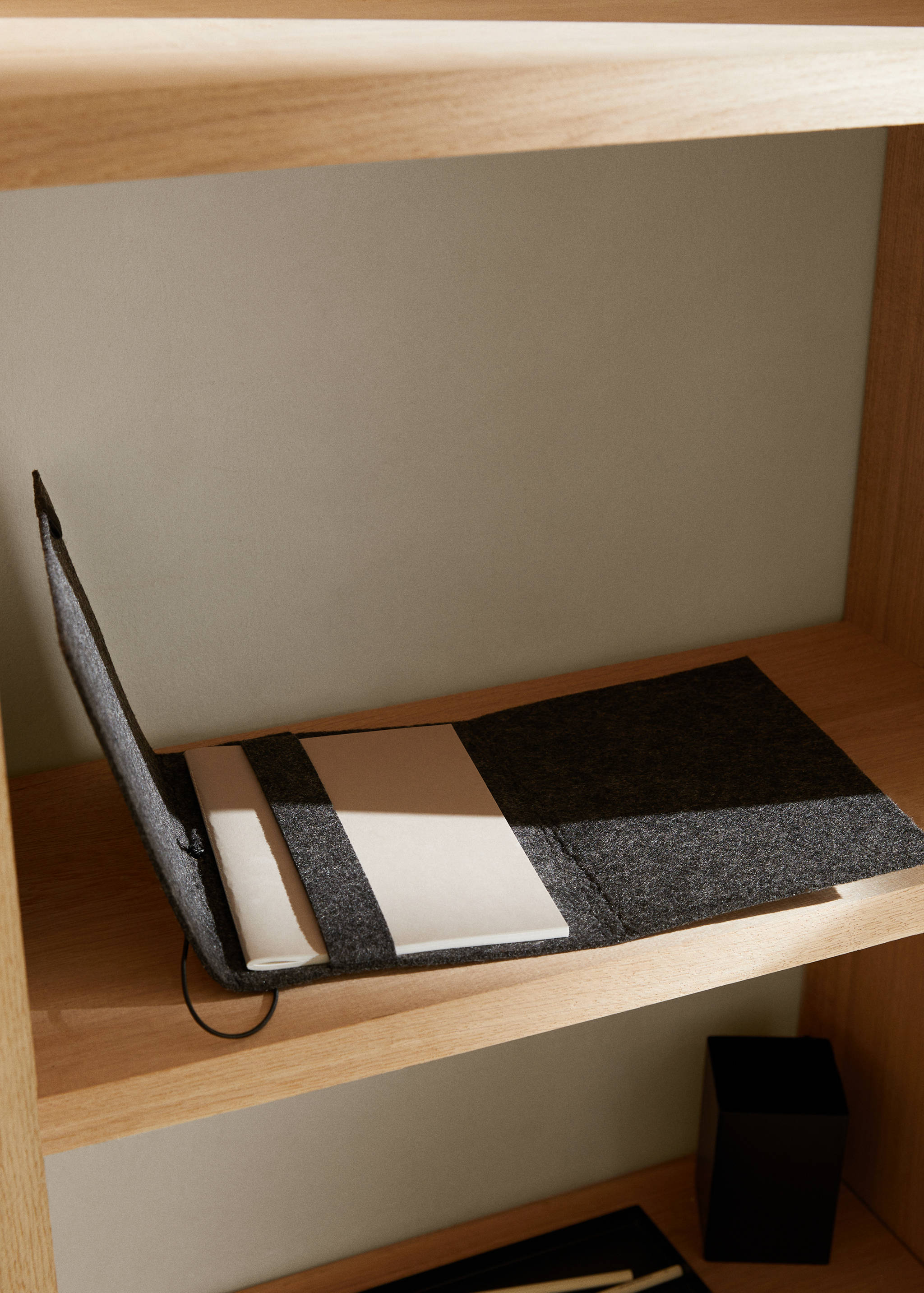 Etui z filcu na dokumenty - Plan ogólny