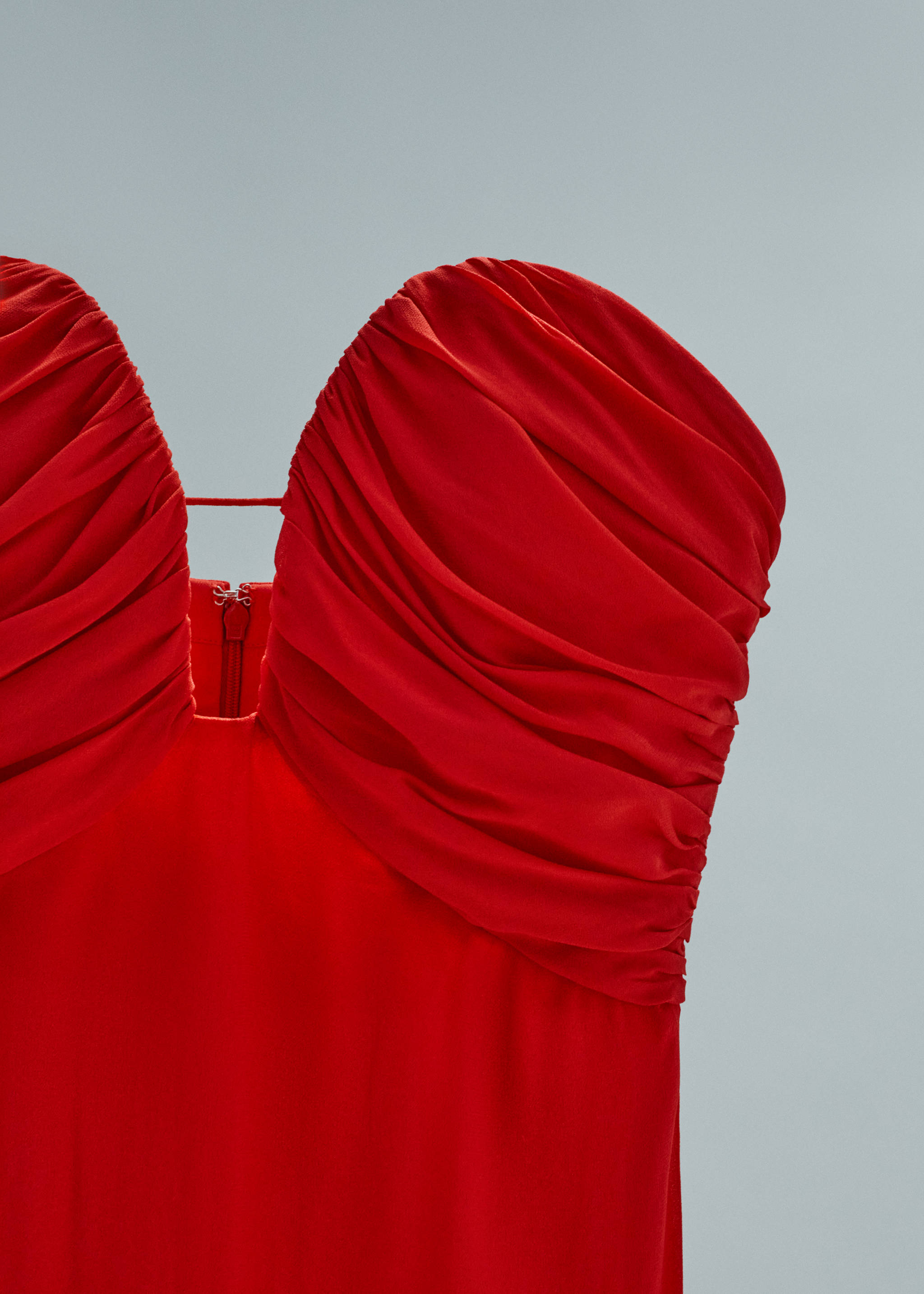 Strapless dress with sweetheart neckline - Details of the article 8