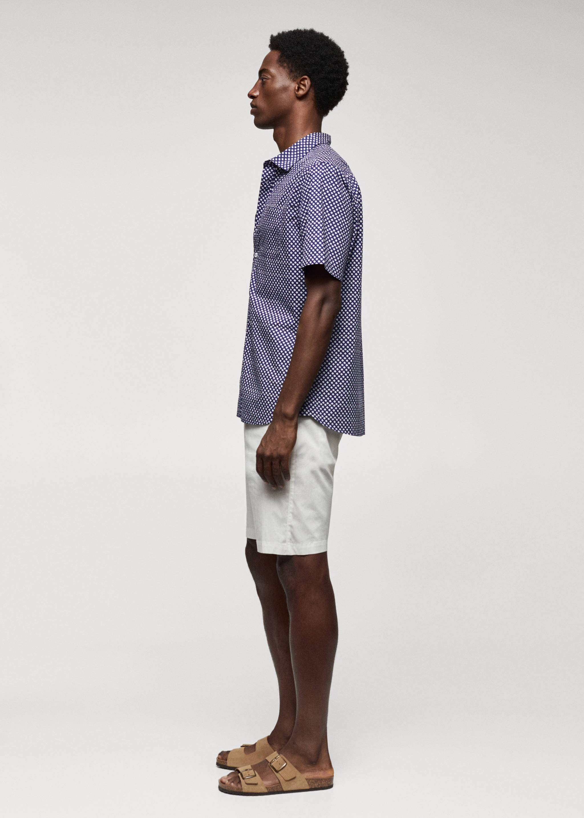 Kurzärmliges Hemd aus 100 % Baumwolle mit Mikromuster - Detail des Artikels 2