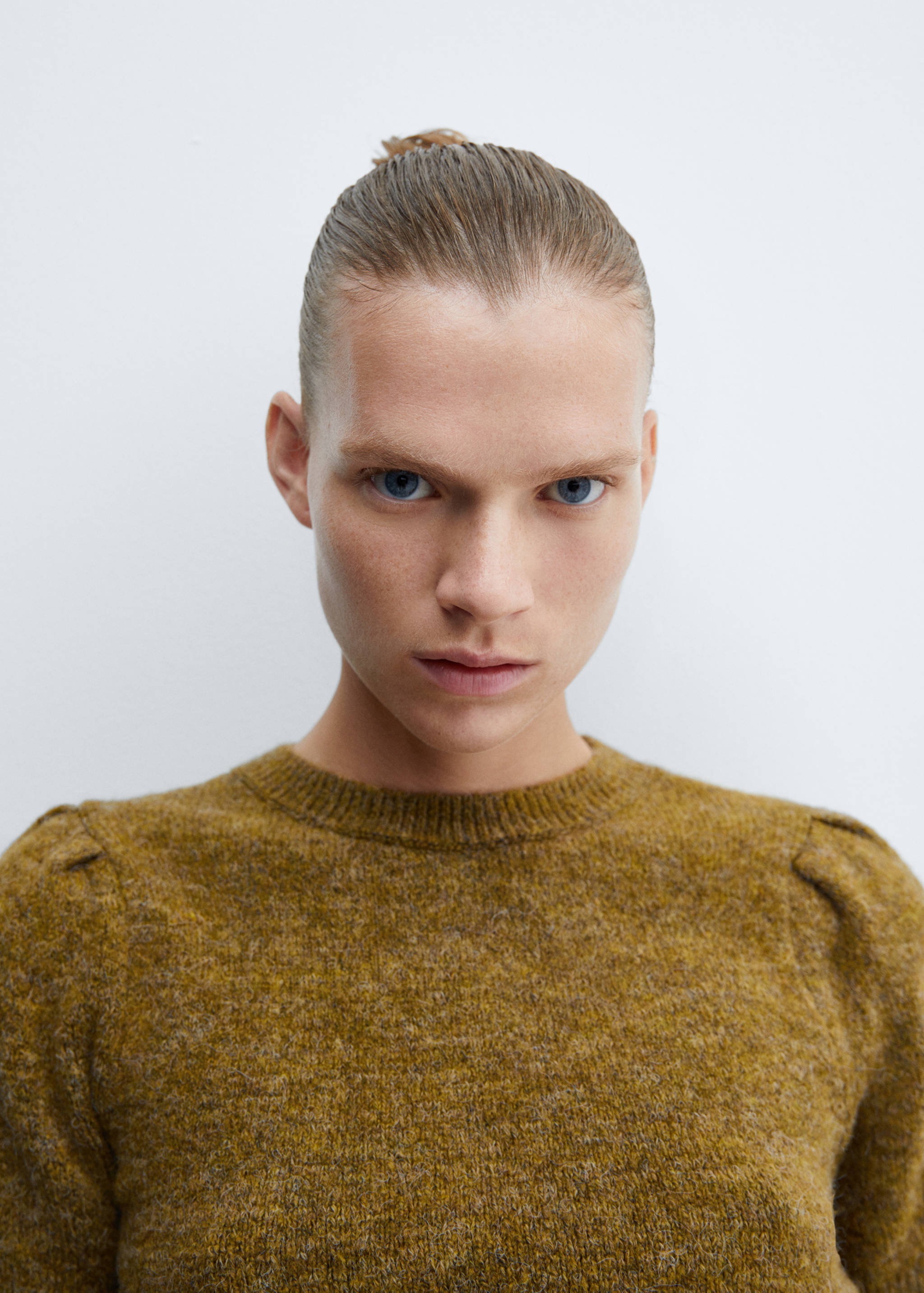 Puff-sleeve knitted sweater - Details of the article 1