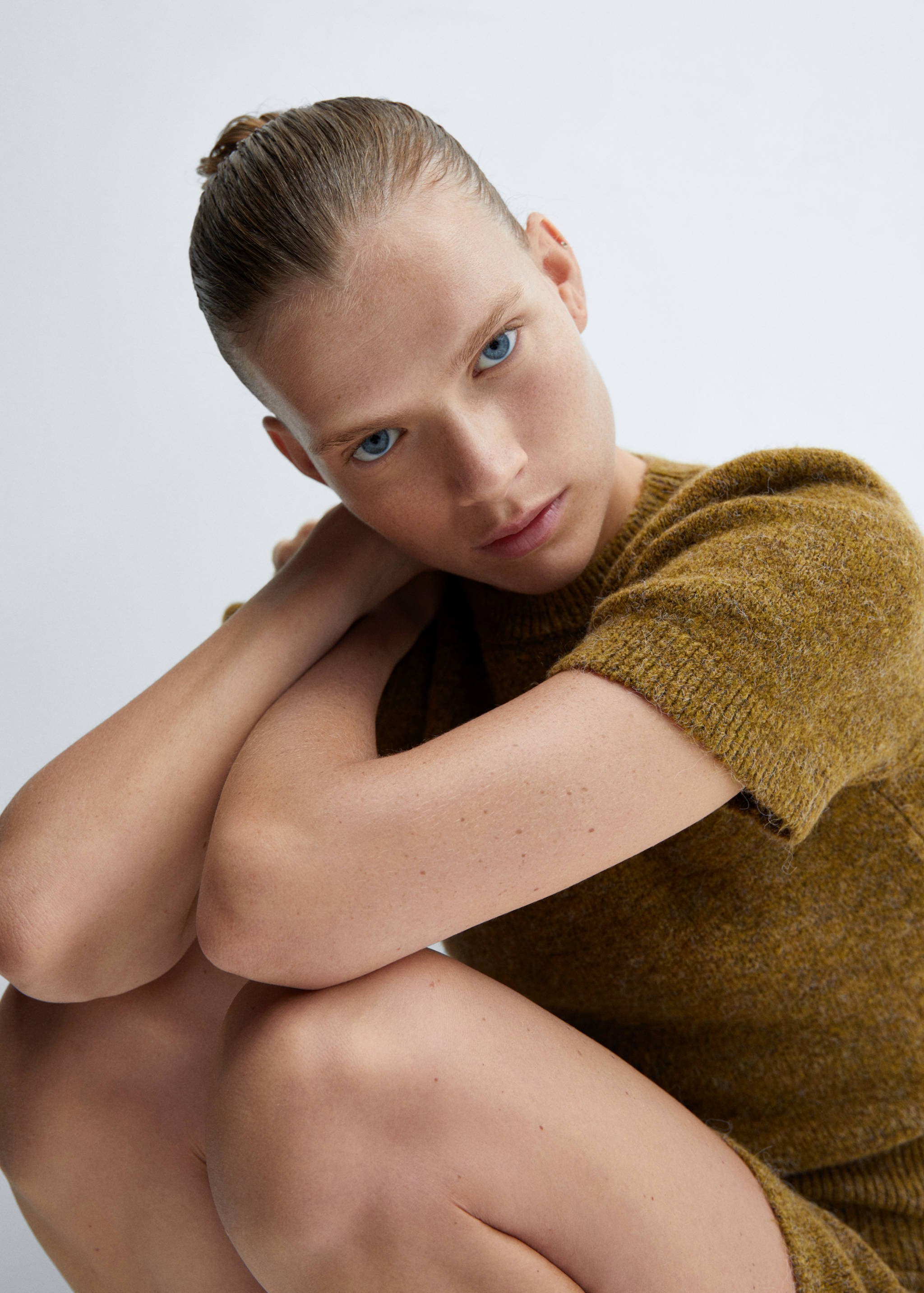 Puff-sleeve knitted sweater - Details of the article 2