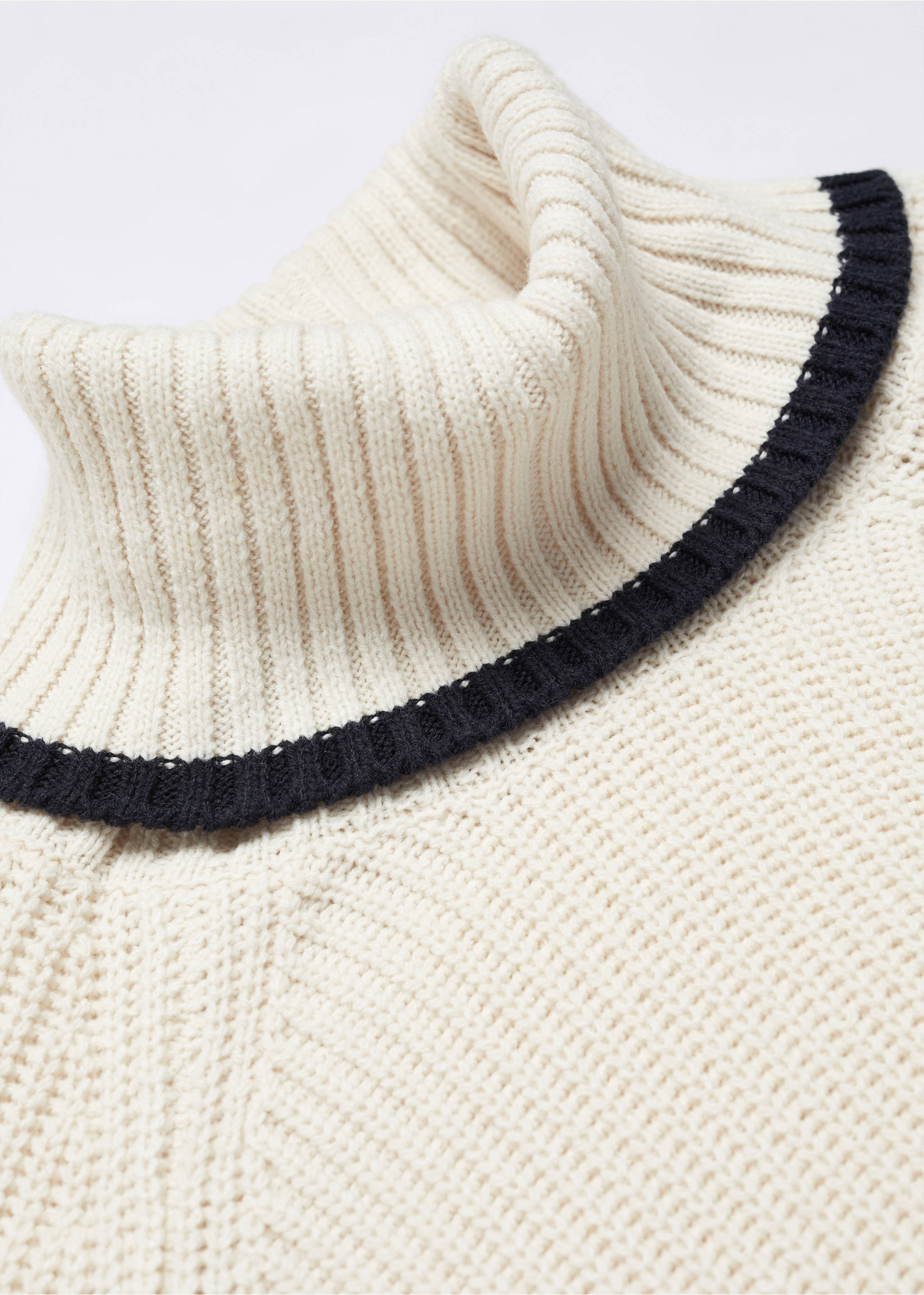 Striped turtleneck sweater - Details of the article 8, Ecru. Ref: 57005830-00.