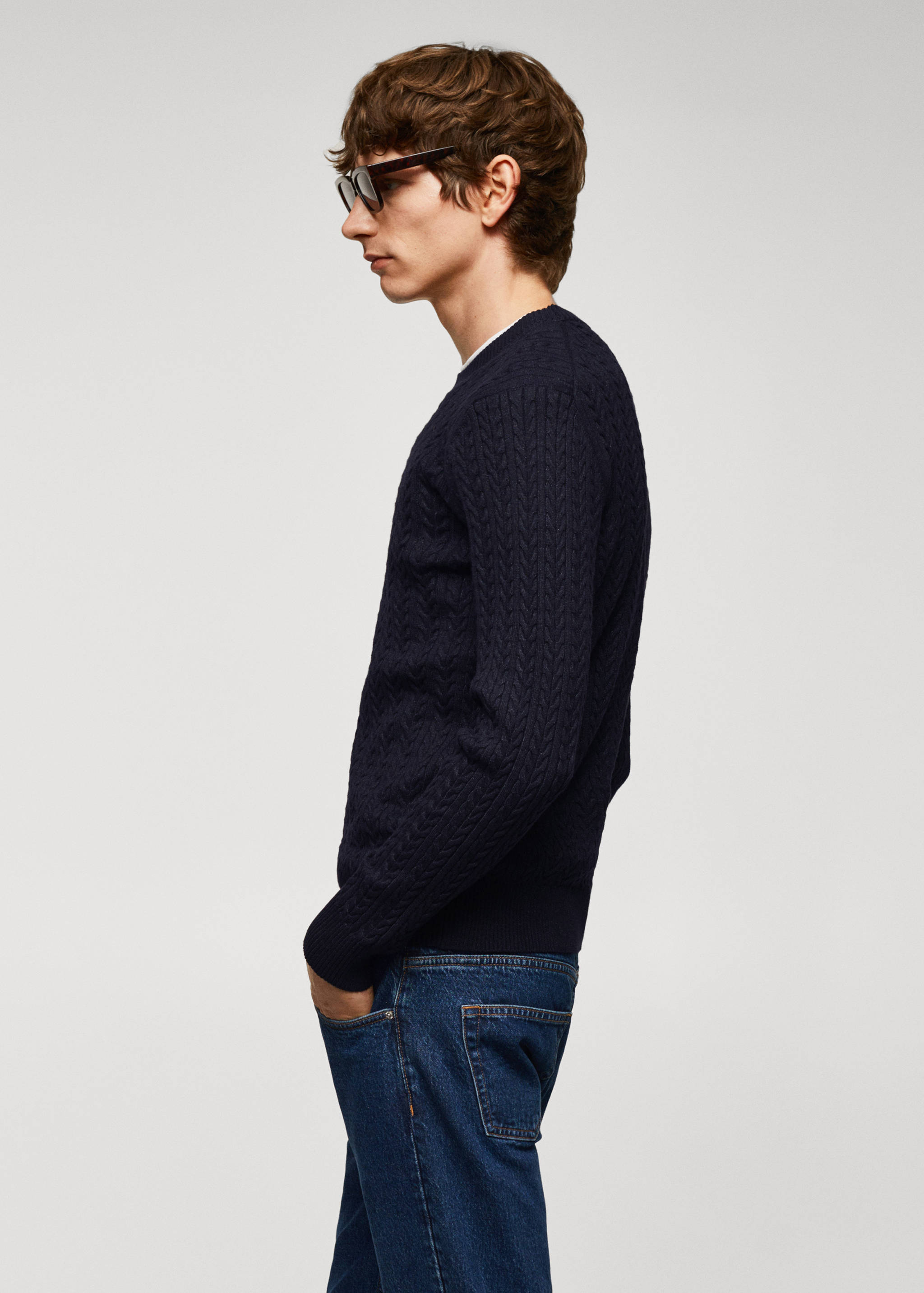 Baumwollpullover mit Zopfmuster - Detail des Artikels 2