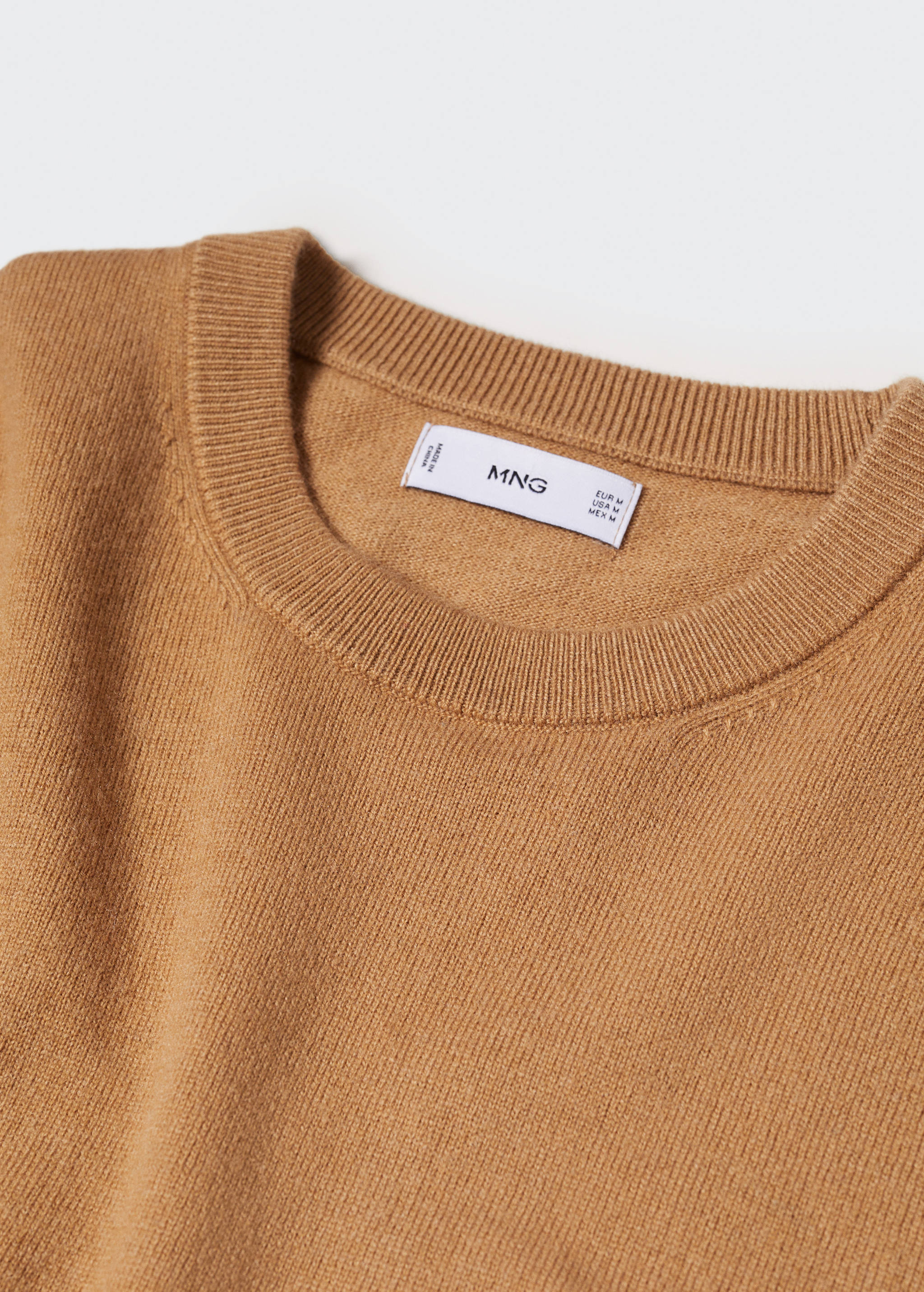 Feinstrickpullover aus Wollgemisch - Detail des Artikels 8