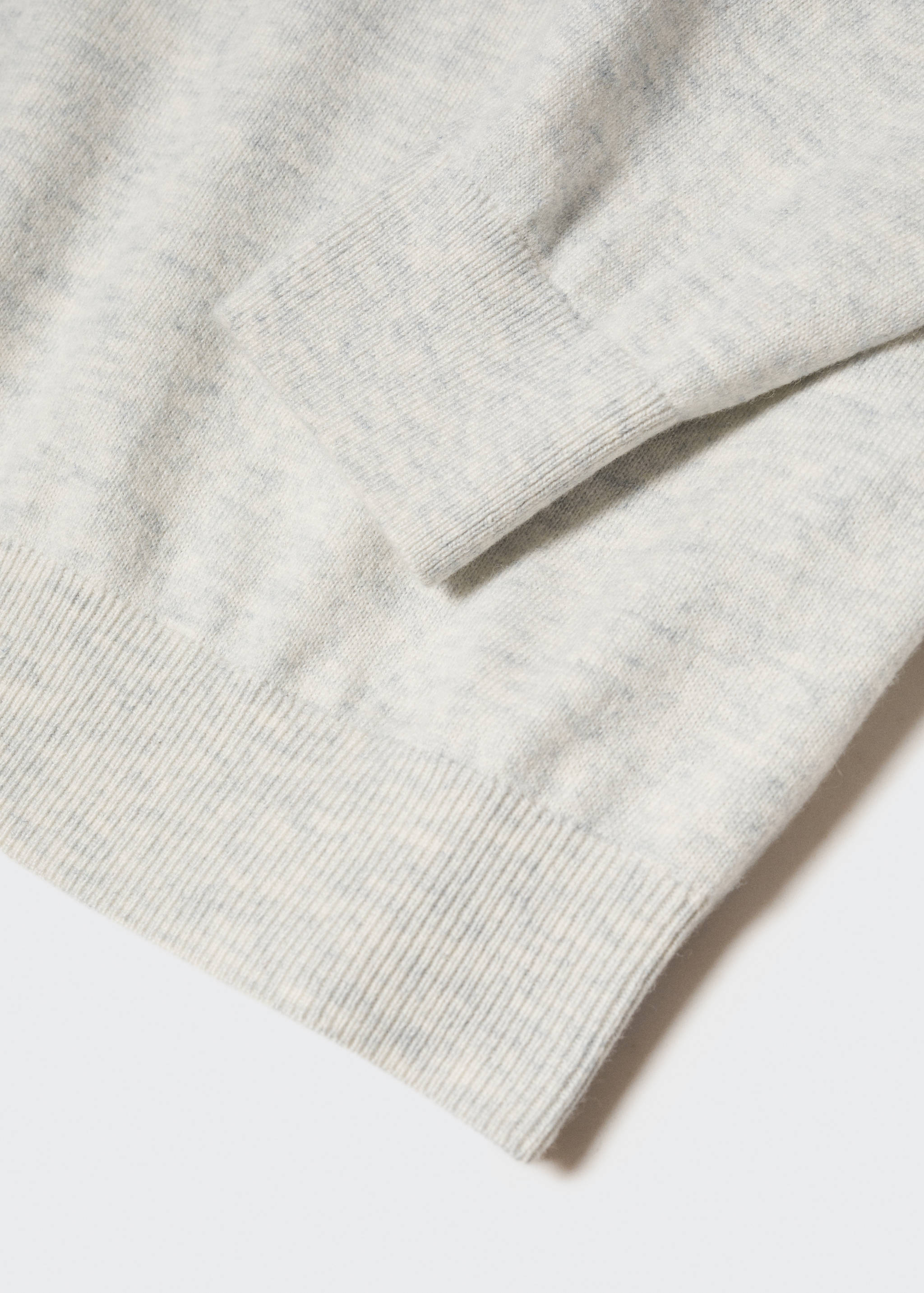 Feinstrickpullover aus Wollgemisch - Detail des Artikels 8