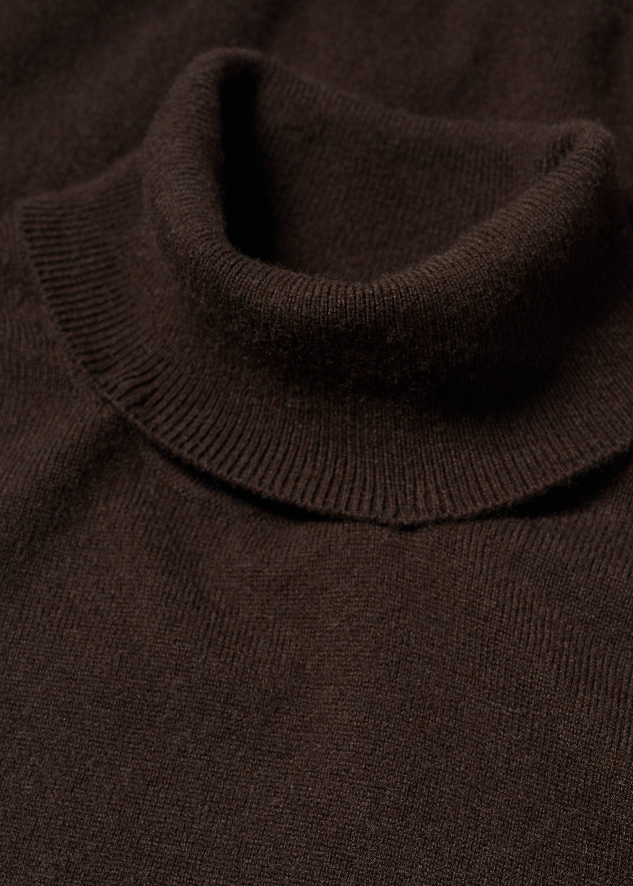 Turtleneck wool sweater - Details of the article 8