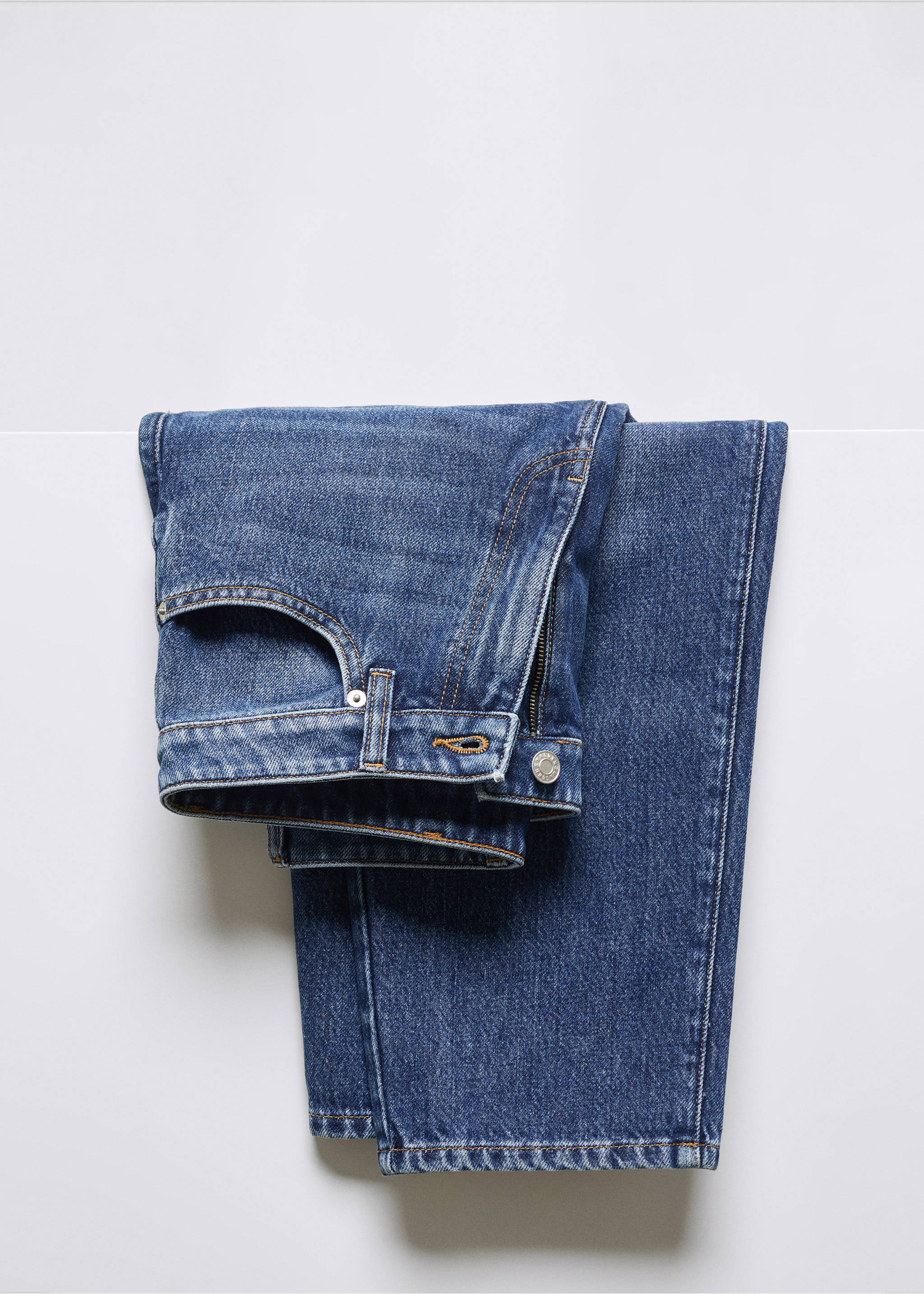 High-waist slouchy jeans - Details of the article 8, Dark Blue. Ref: 57005974-00.