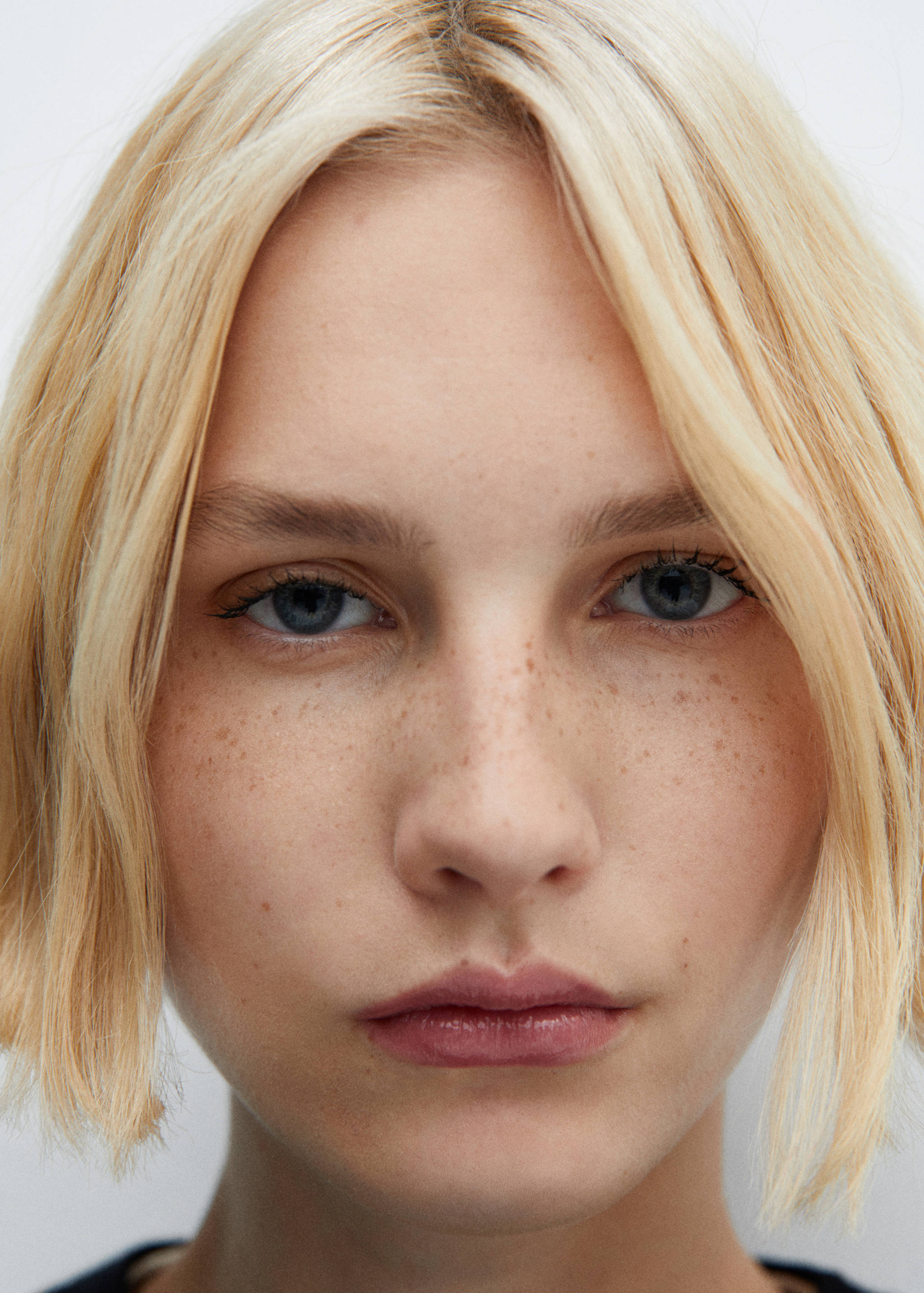 Wideleg-Jeans mit mittlerer Bundhöhe - Detail des Artikels 2