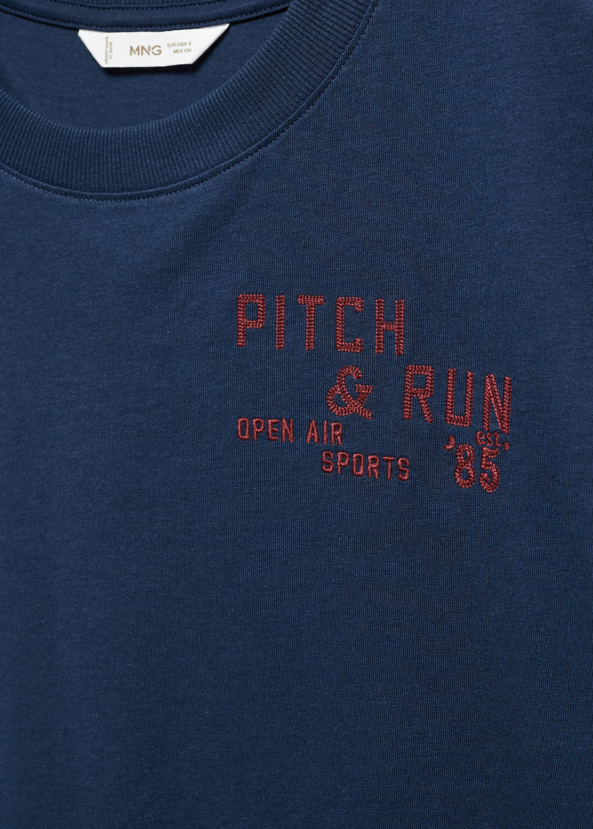 T-Shirt mit Schriftzug - Detail des Artikels 8