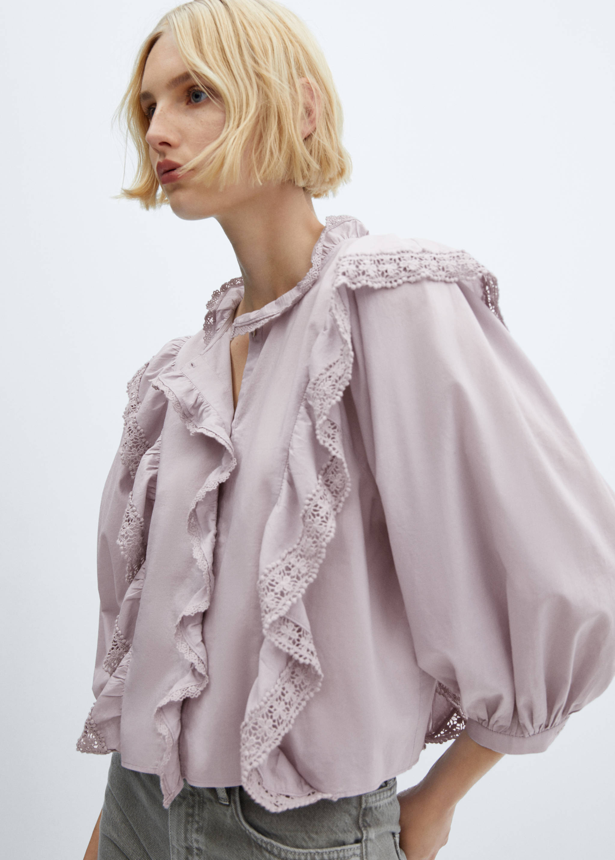 Lace blouse with ruffles - Details of the article 3