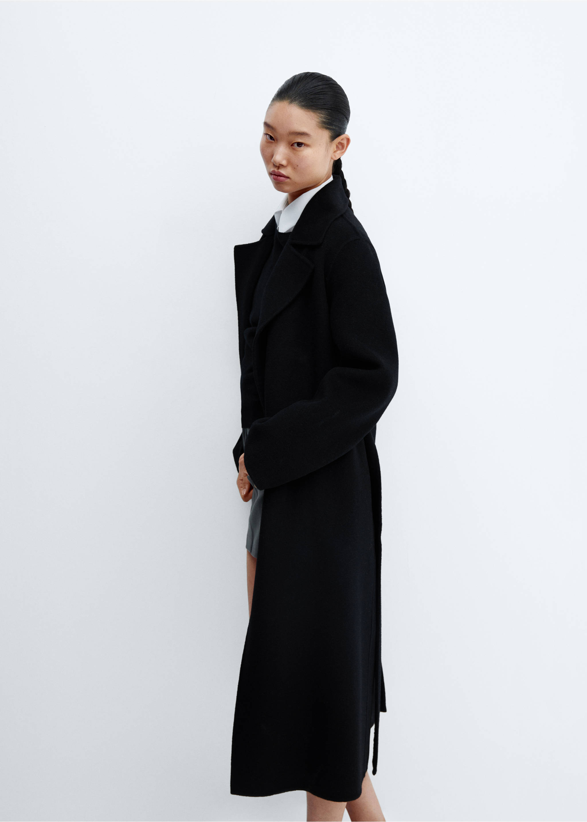 Handmade wool coat with belt - Details of the article 2, Black. Ref: 57006716-00.