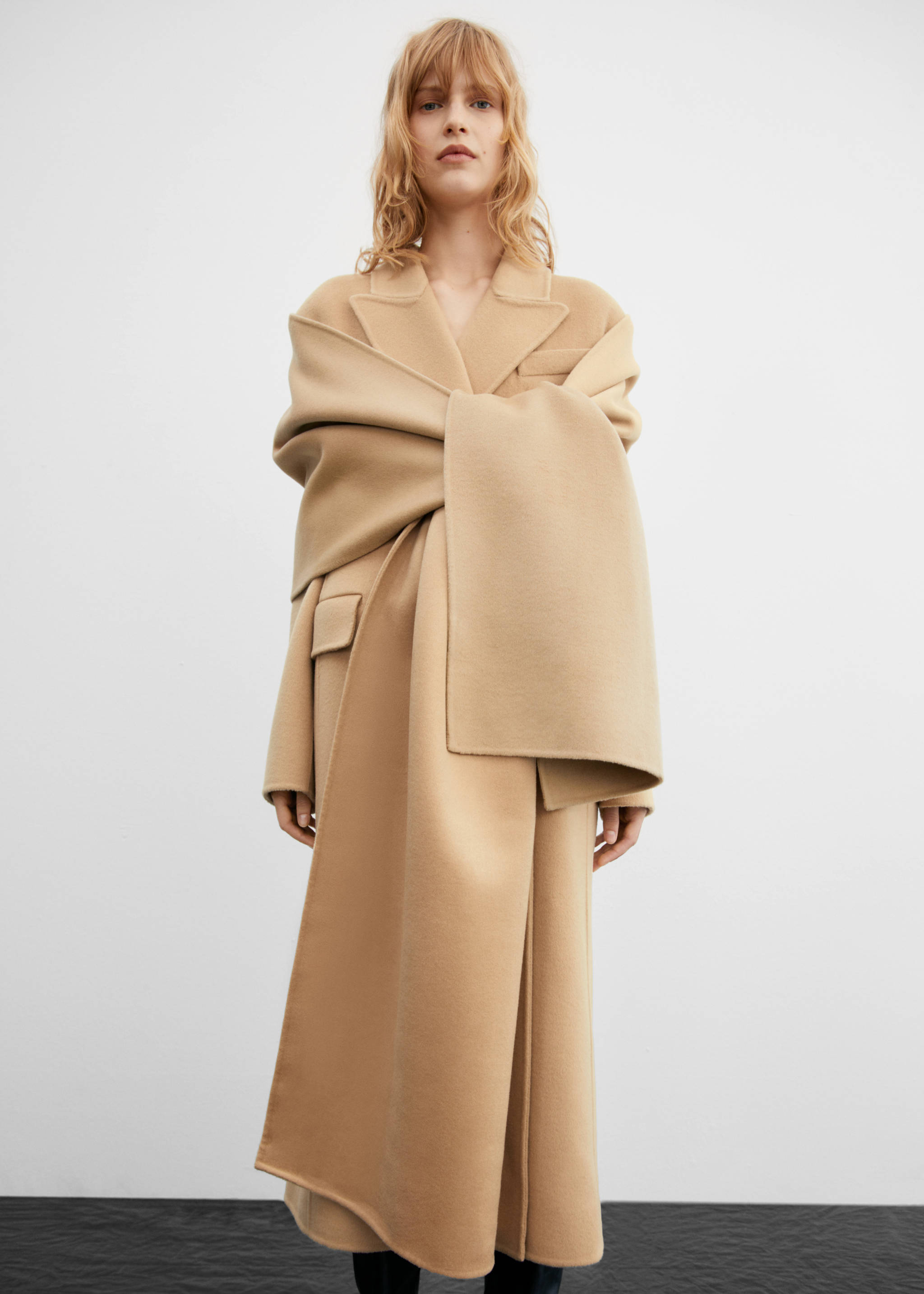 Double-breasted virgin wool coat - Details of the article 2, Beige. Ref: 57006718-00.