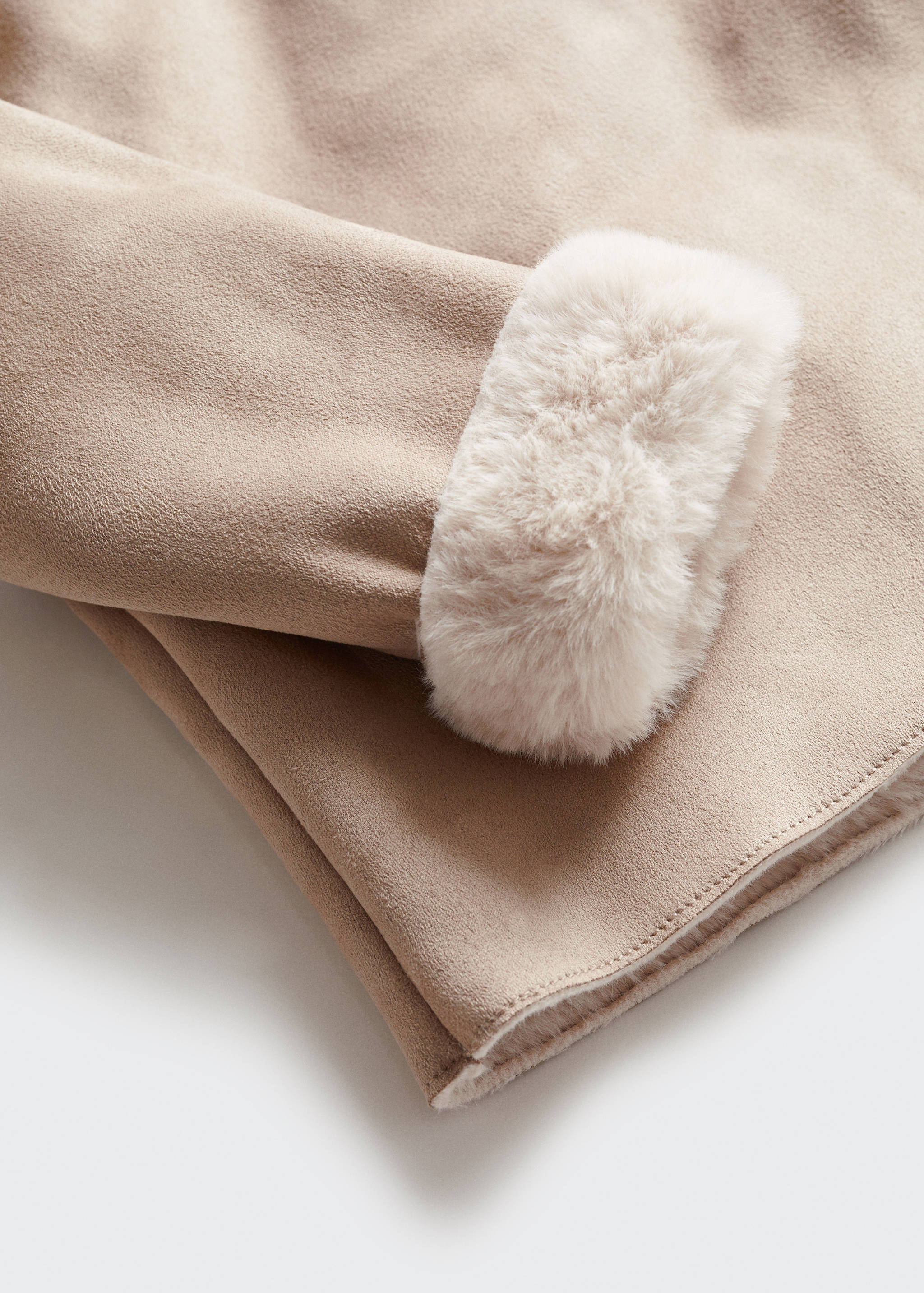 Shearling-lined coat - Details of the article 0