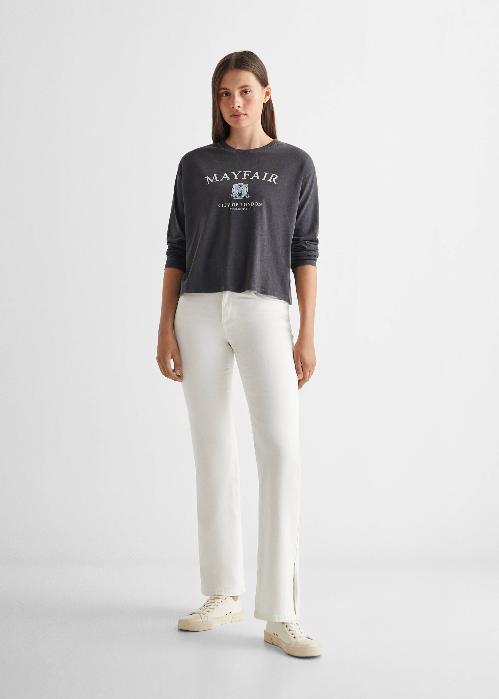 Langärmliges T-Shirt mit Schriftzug - Allgemeine Ansicht