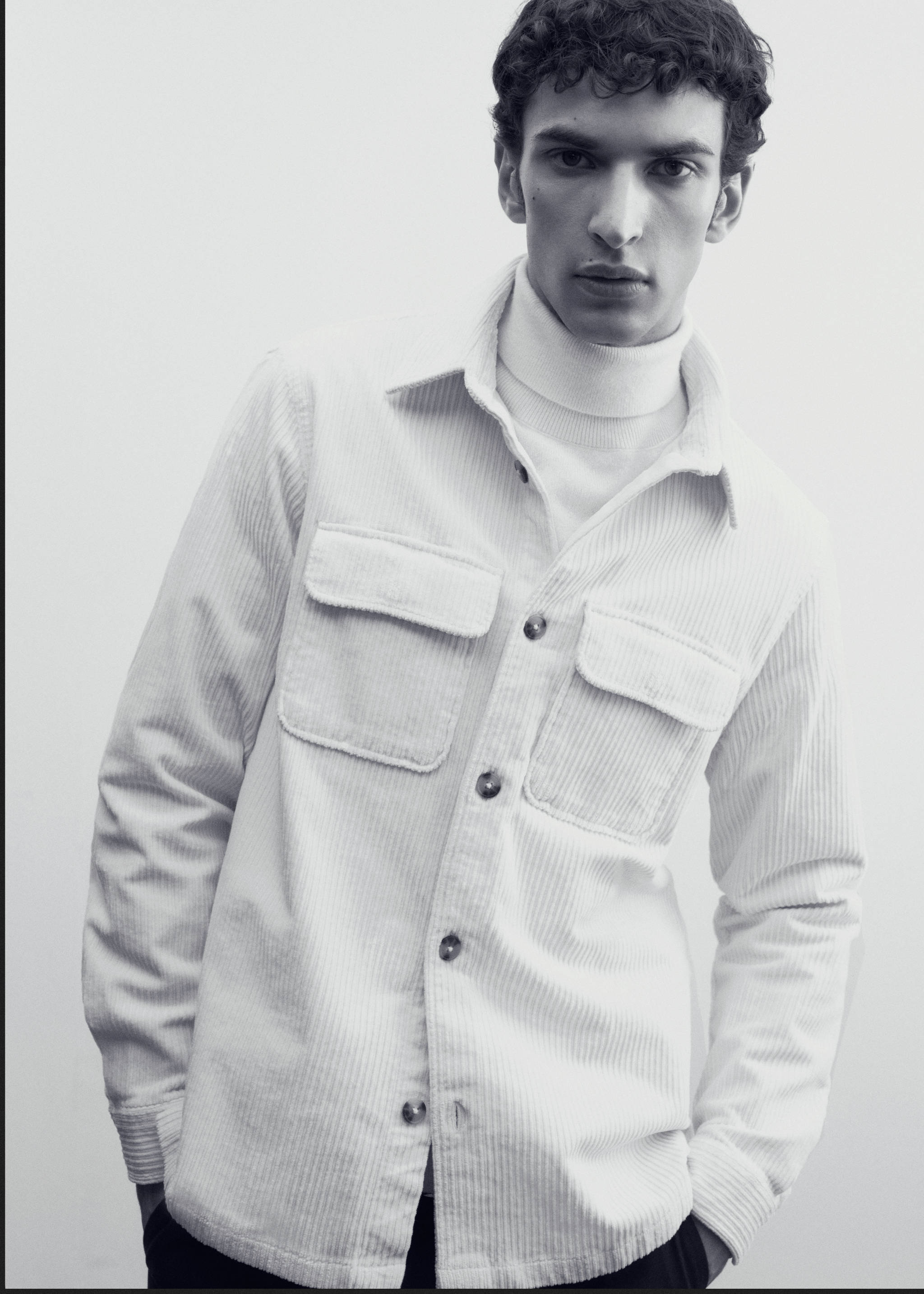 Corduroy pockets overshirt - Details of the article 5