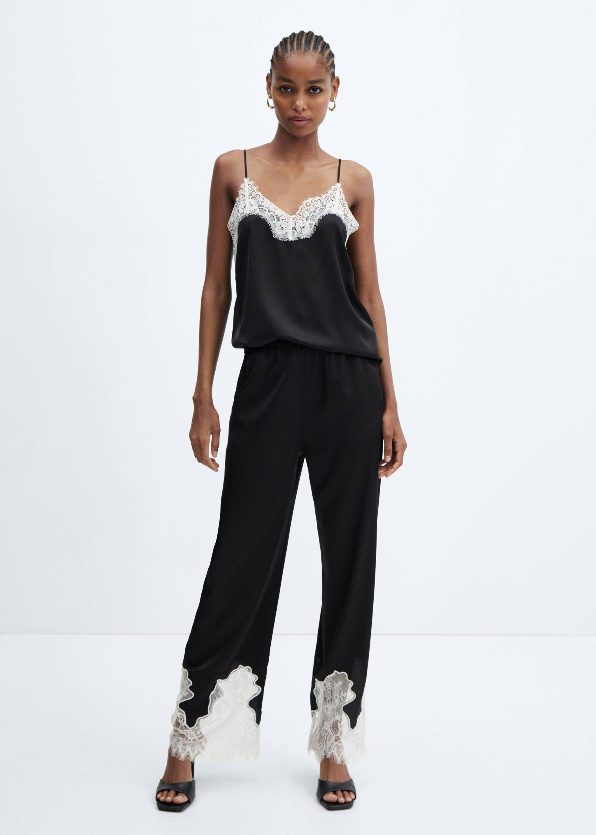 Hose mit Spitzendetail am Saum - Allgemeine Ansicht