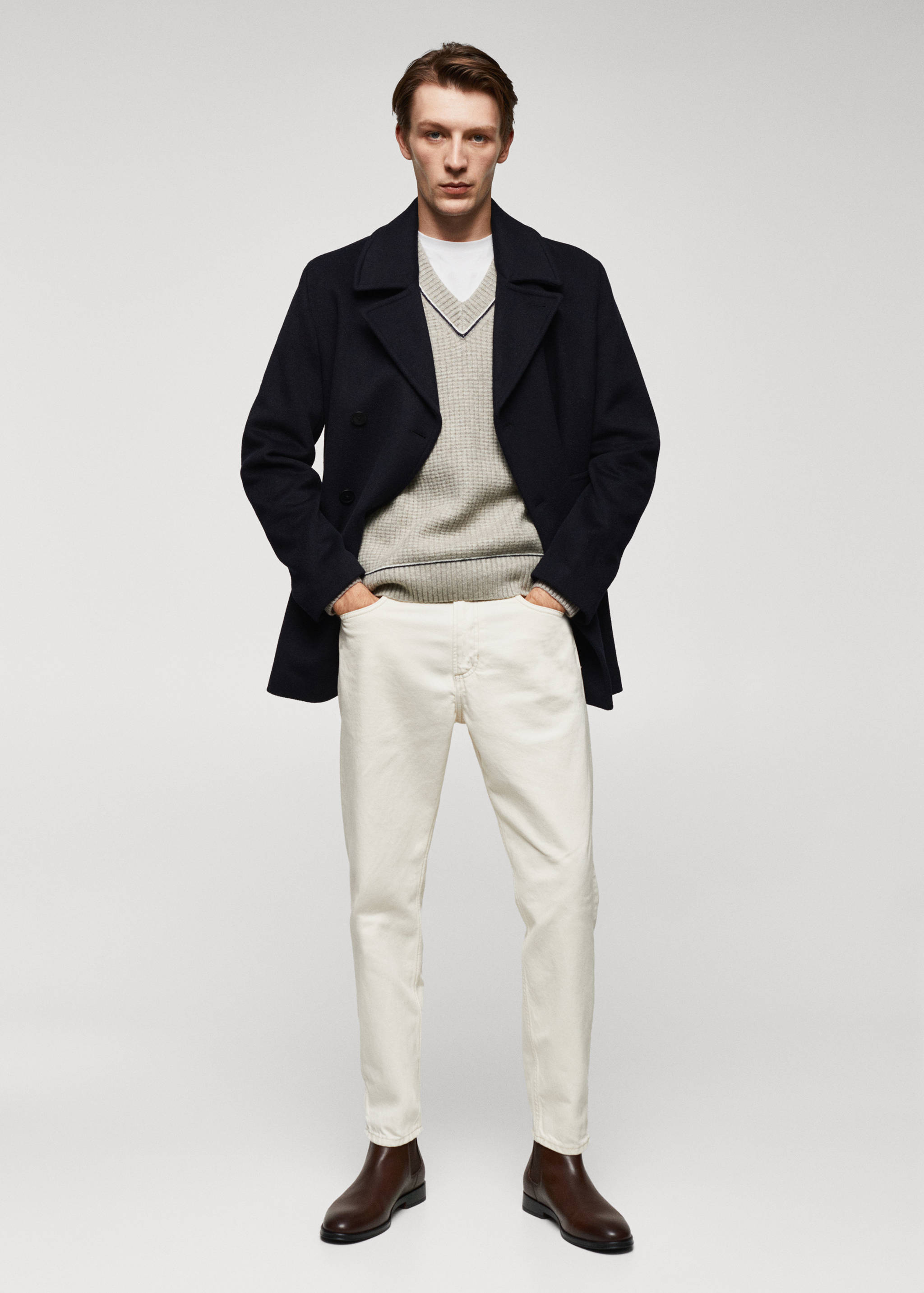 Structured V-neck sweater - General plane