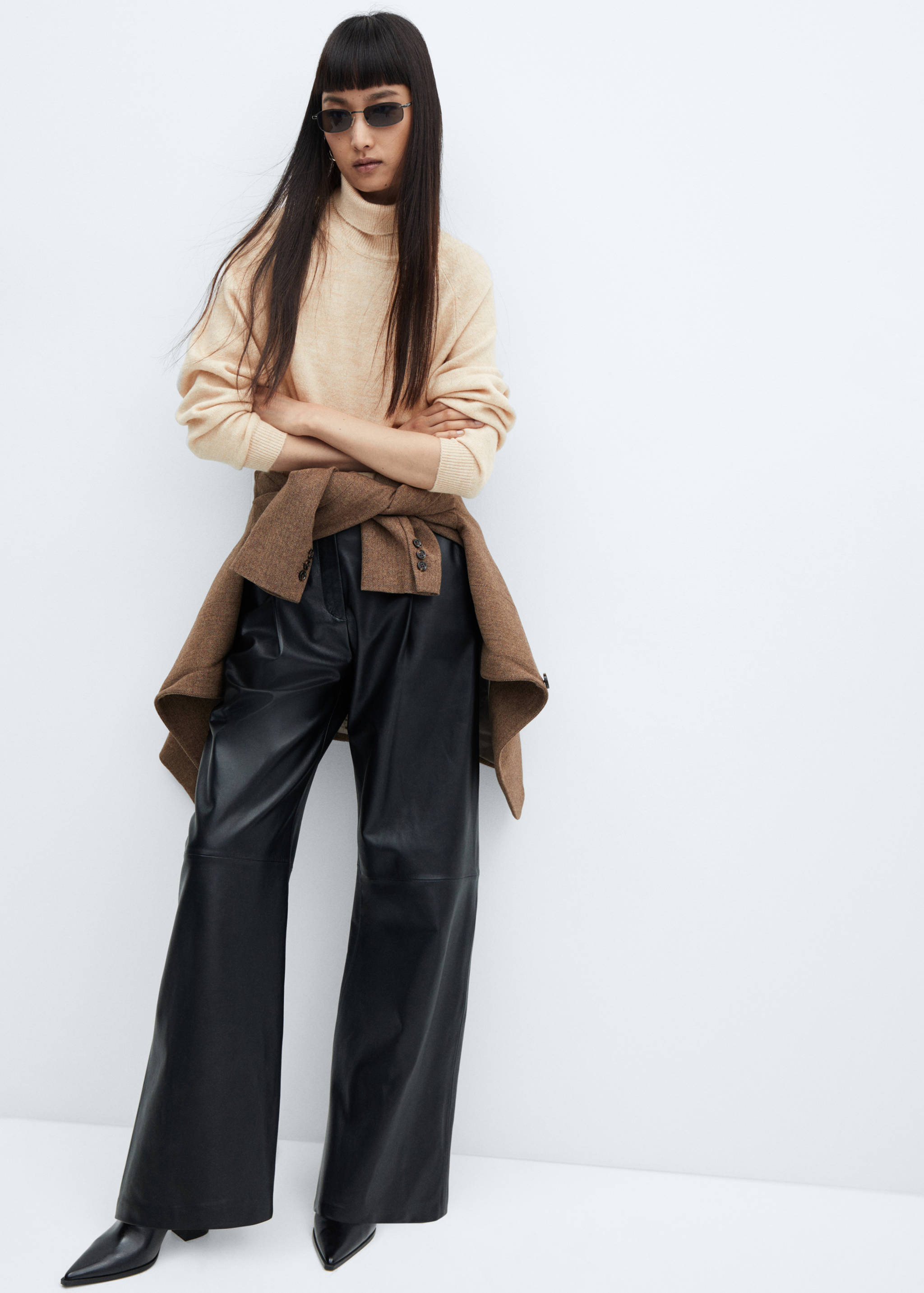 Turtleneck knitted sweater - Details of the article 2