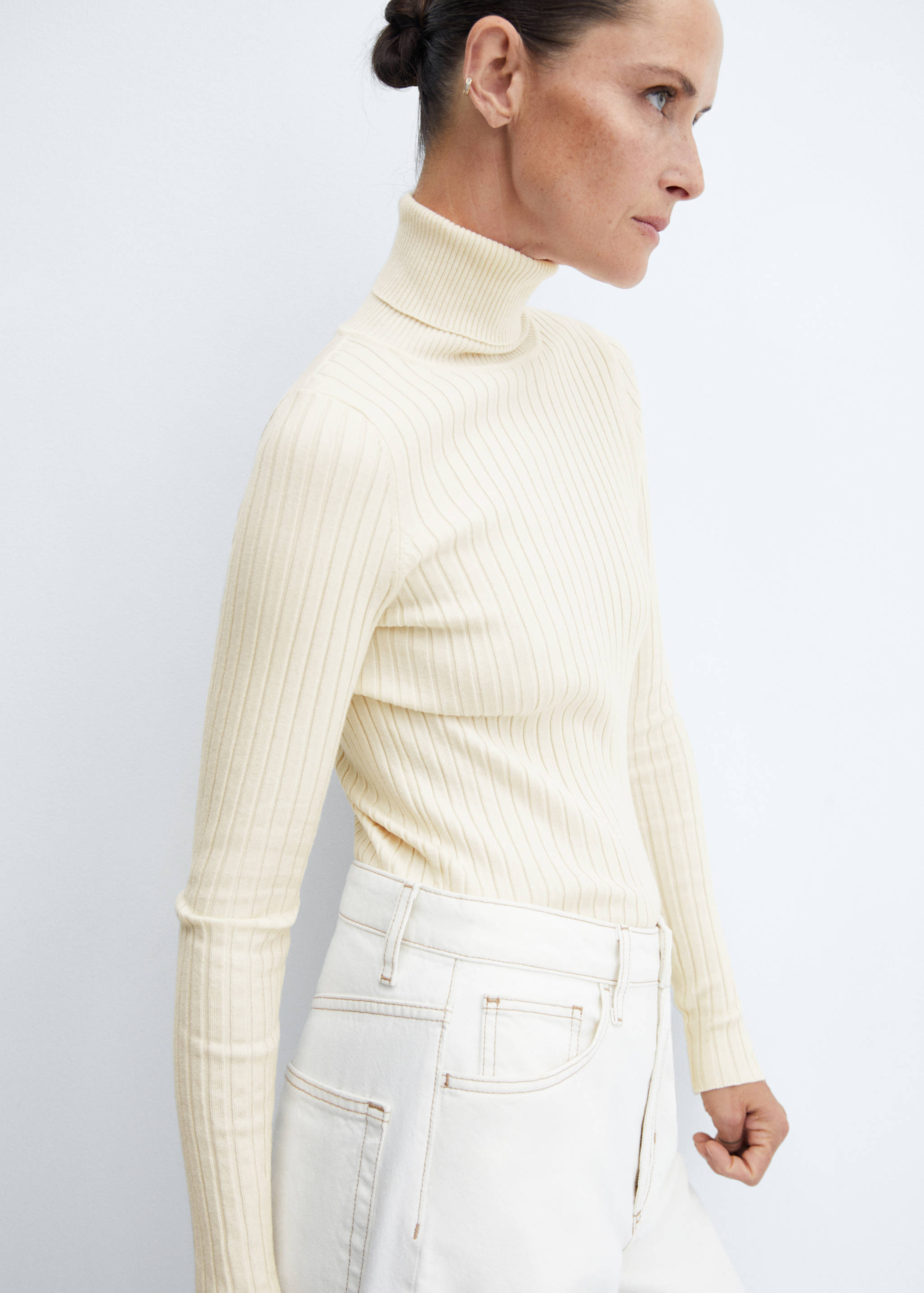 Ripp-Pullover mit Rollkragen - Detail des Artikels 2
