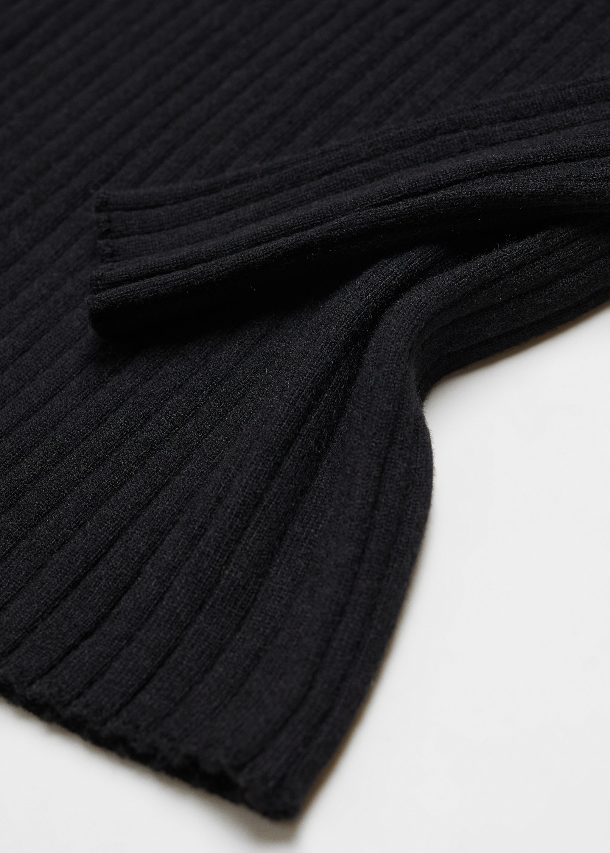 Ripp-Pullover mit Rollkragen - Detail des Artikels 8