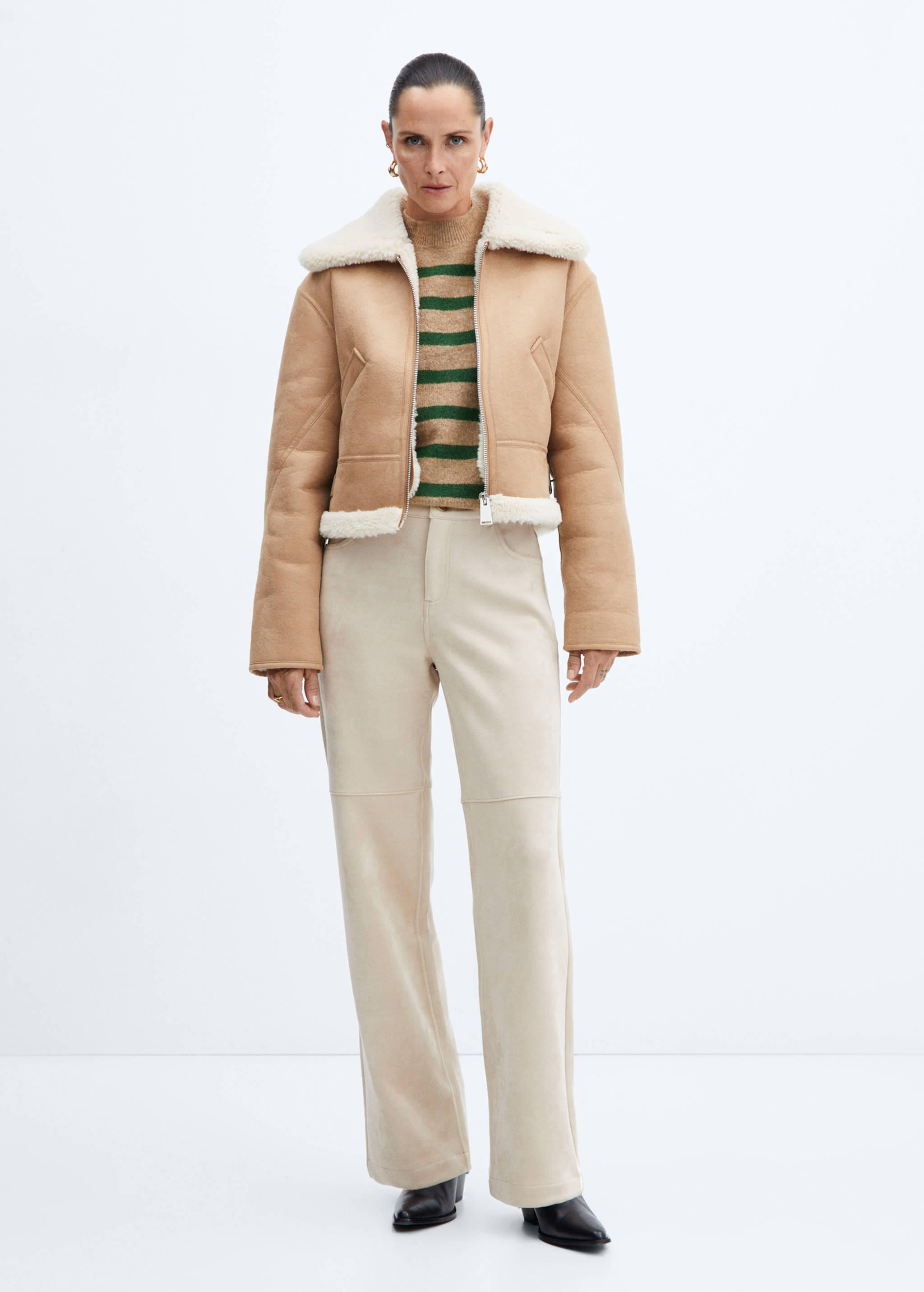 Round-neck striped sweater - General plane