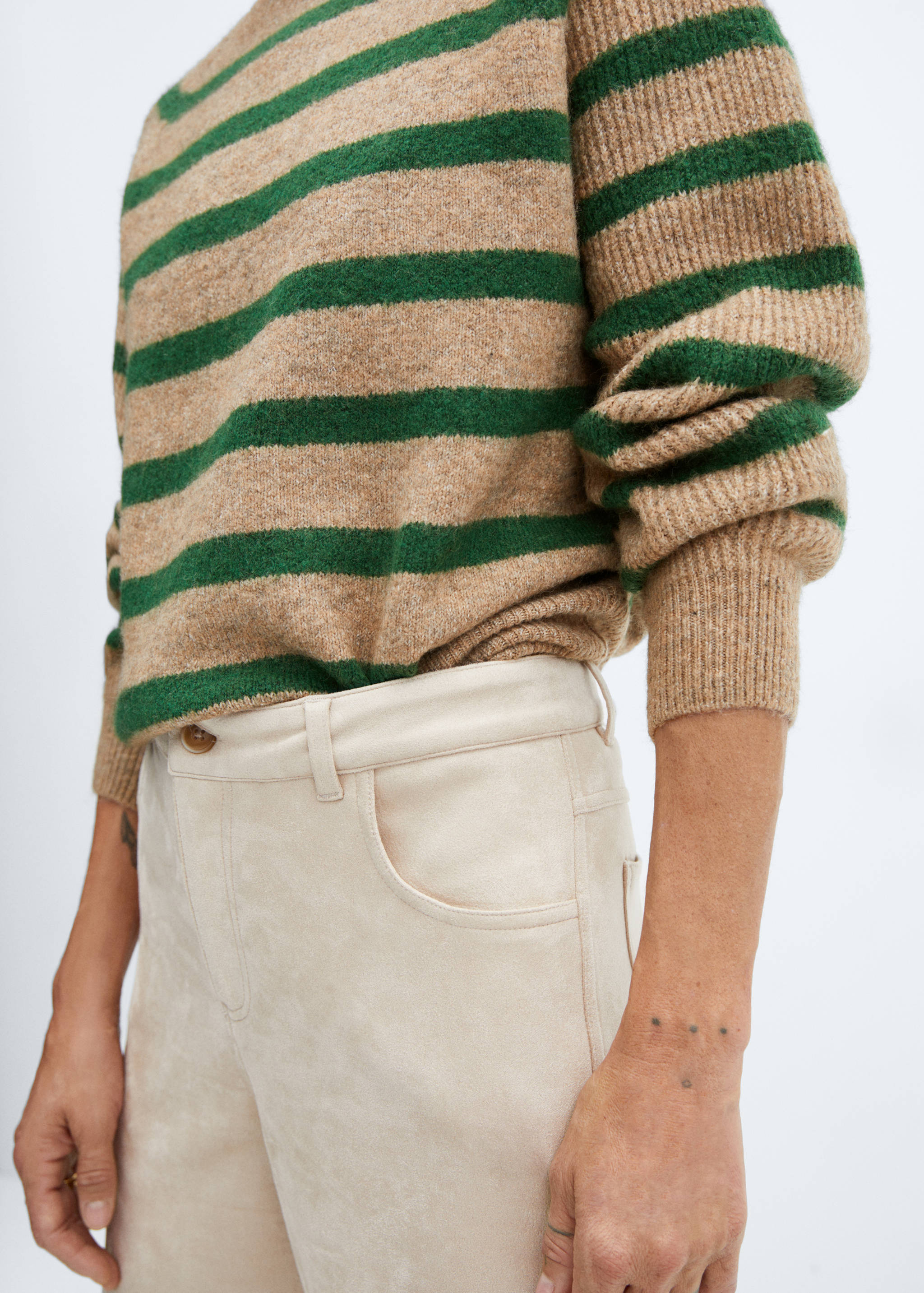 Round-neck striped sweater - Details of the article 6