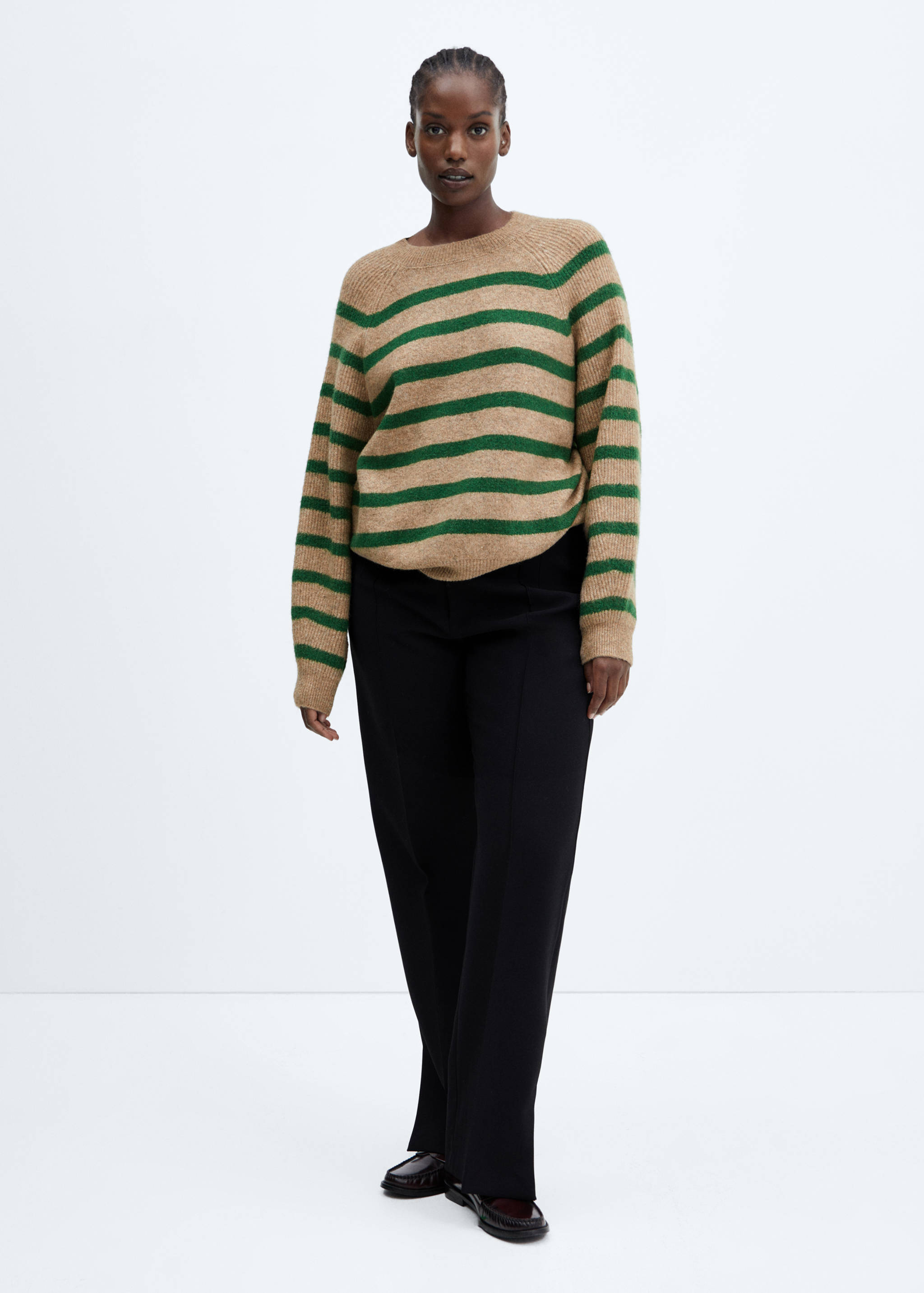Round-neck striped sweater - Details of the article 3