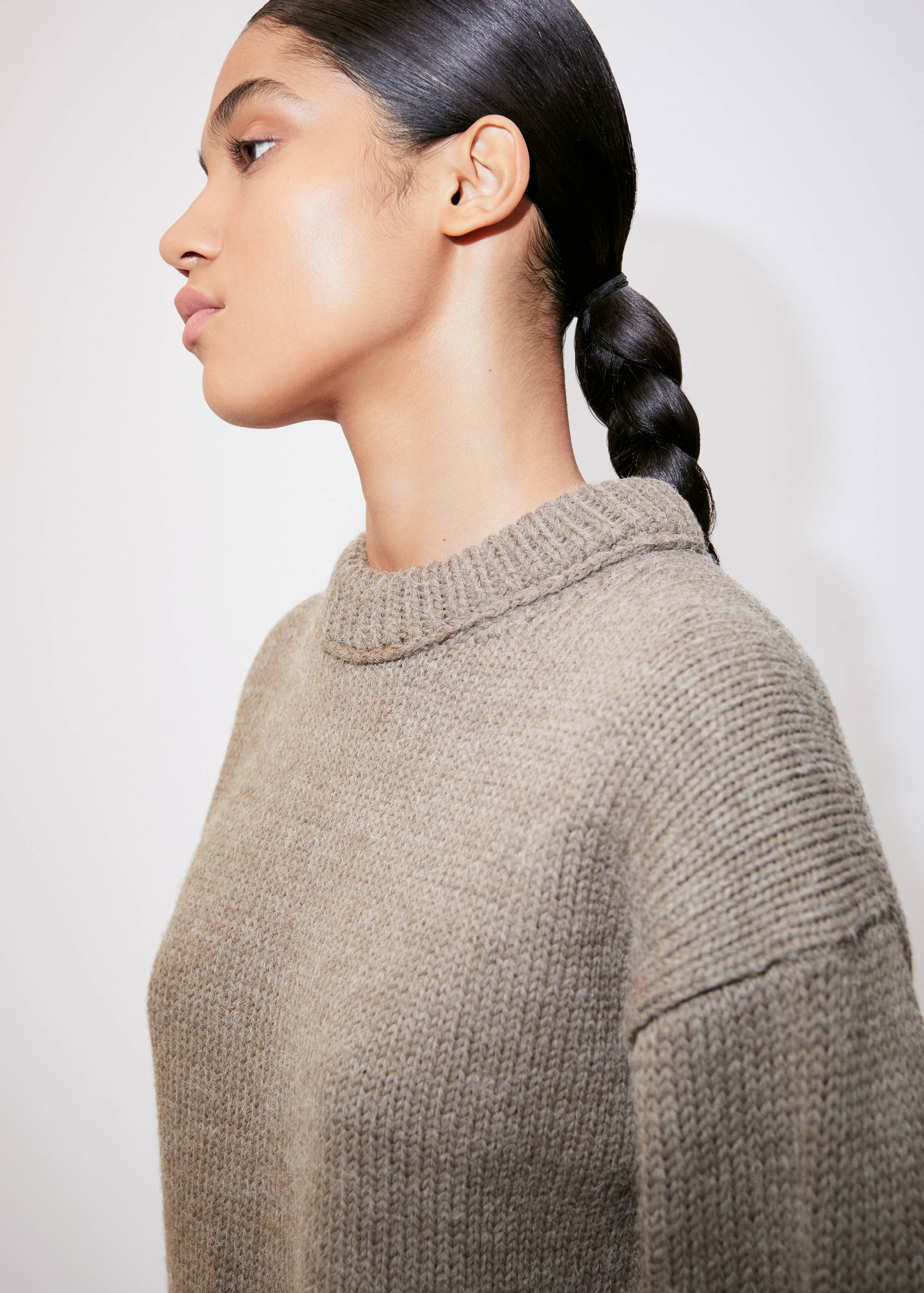 Wollpullover mit Trompetenärmeln - Detail des Artikels 1