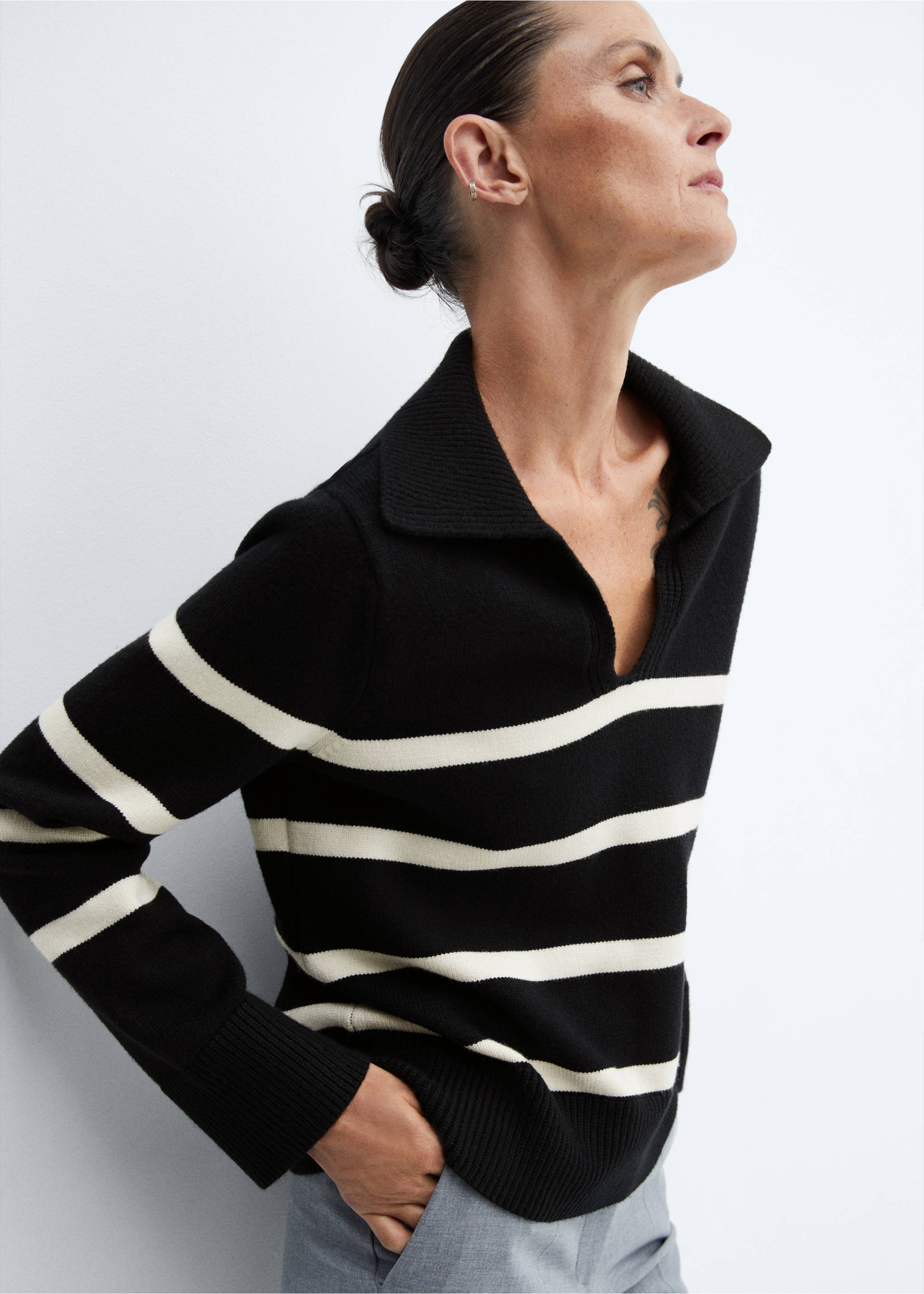 Striped polo-neck sweater - Medium plane, Black. Ref: 57007754-00.